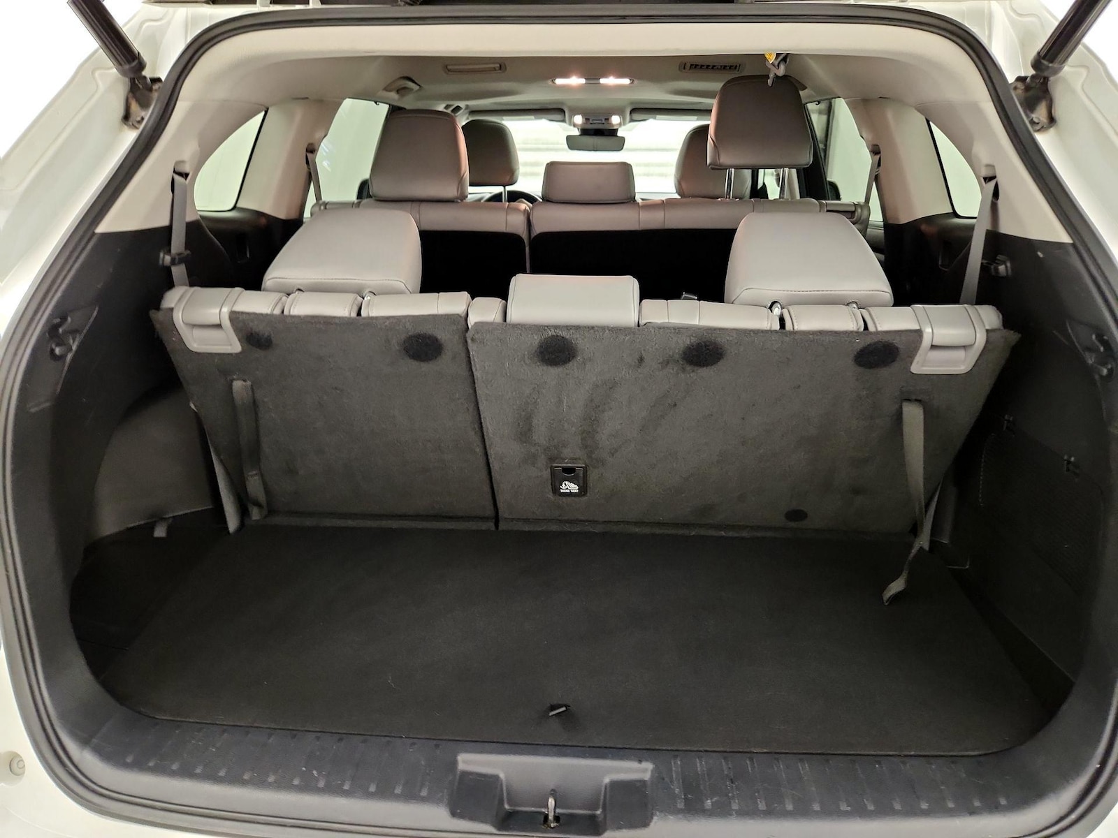 2021 Toyota Highlander XLE - Photo 22
