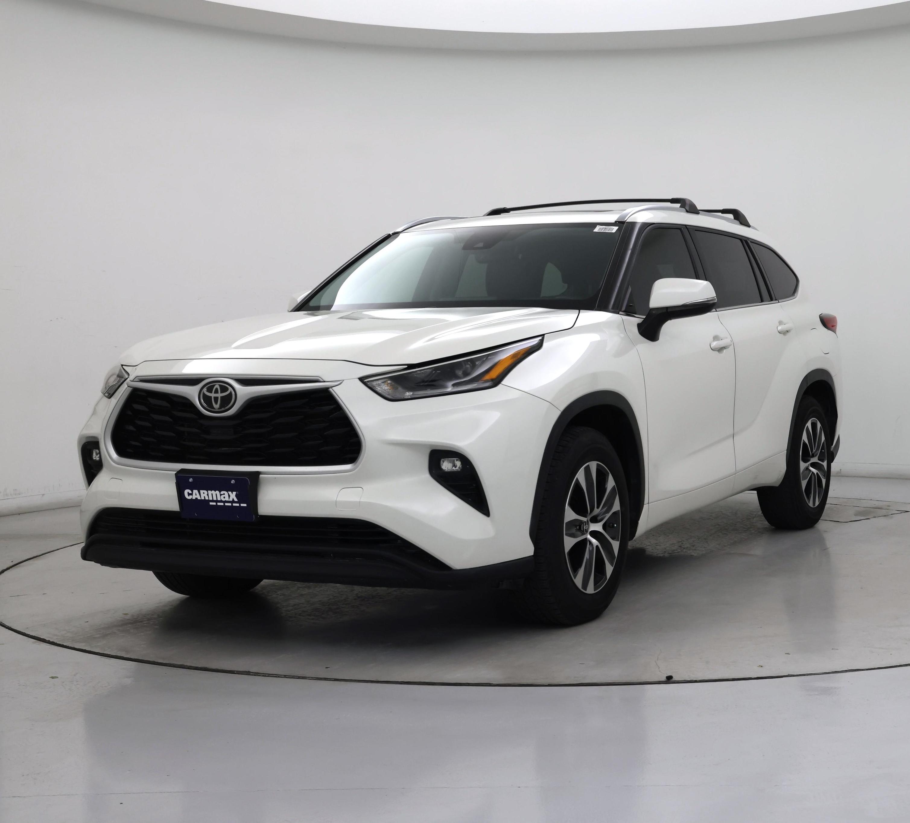 Thumbnail: 2021 Toyota Highlander - 4