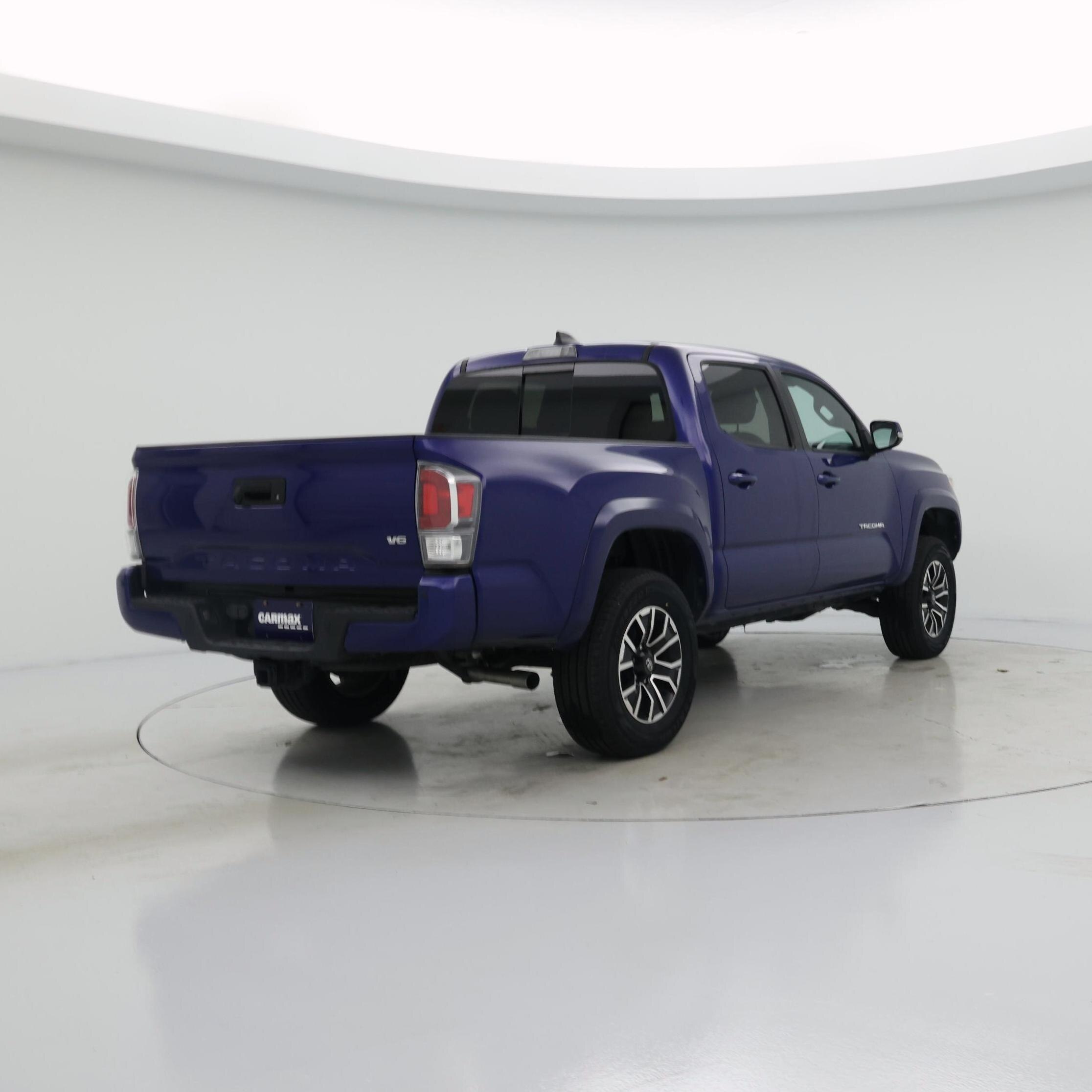 Thumbnail: 2022 Toyota Tacoma - 8