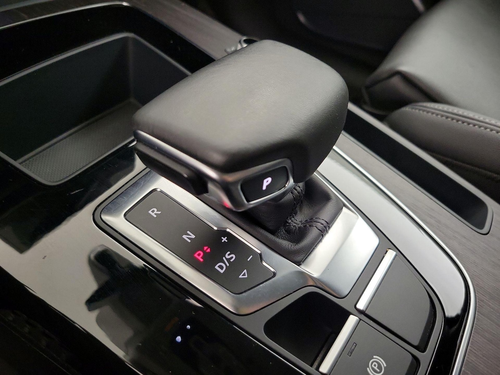 2024 Audi Q5 Premium - Photo 18