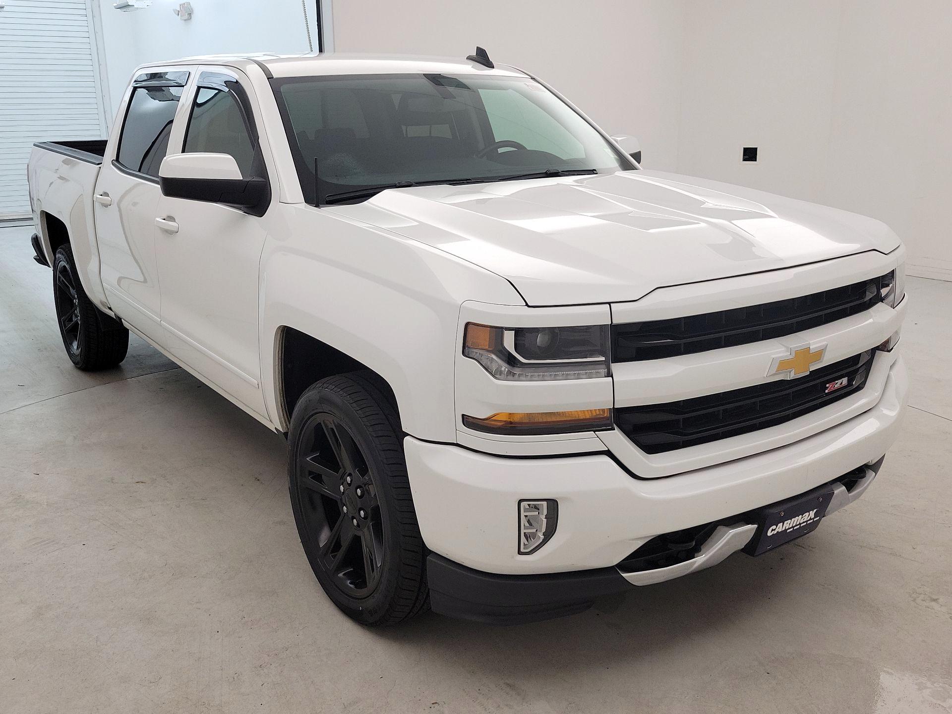 Thumbnail: 2017 Chevrolet Silverado 1500 - 1