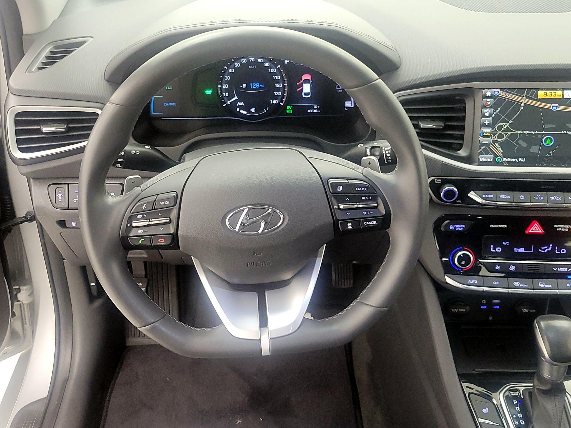 Thumbnail: 2019 Hyundai Ioniq - 10