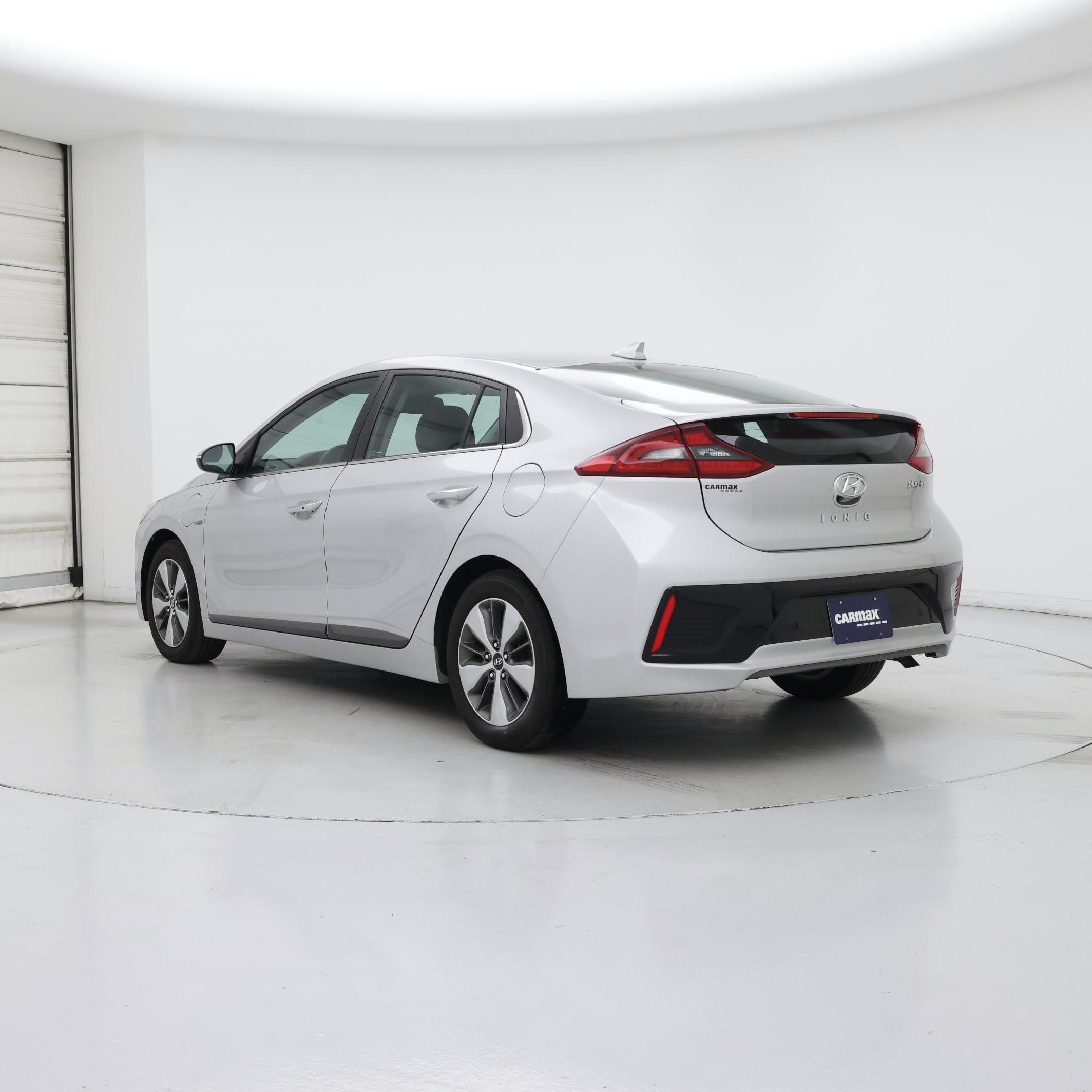 Thumbnail: 2019 Hyundai Ioniq - 2