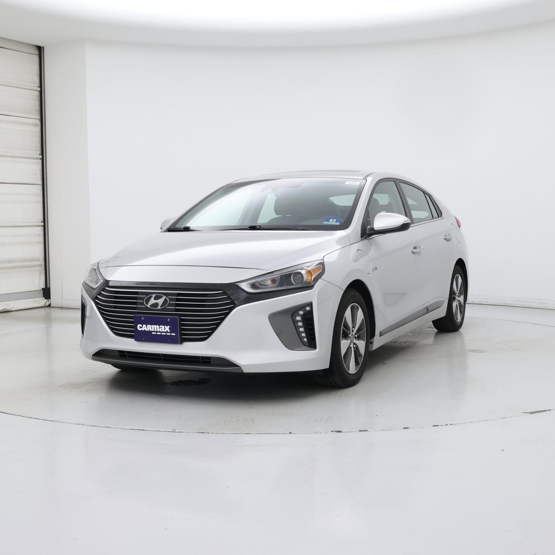 Thumbnail: 2019 Hyundai Ioniq - 4