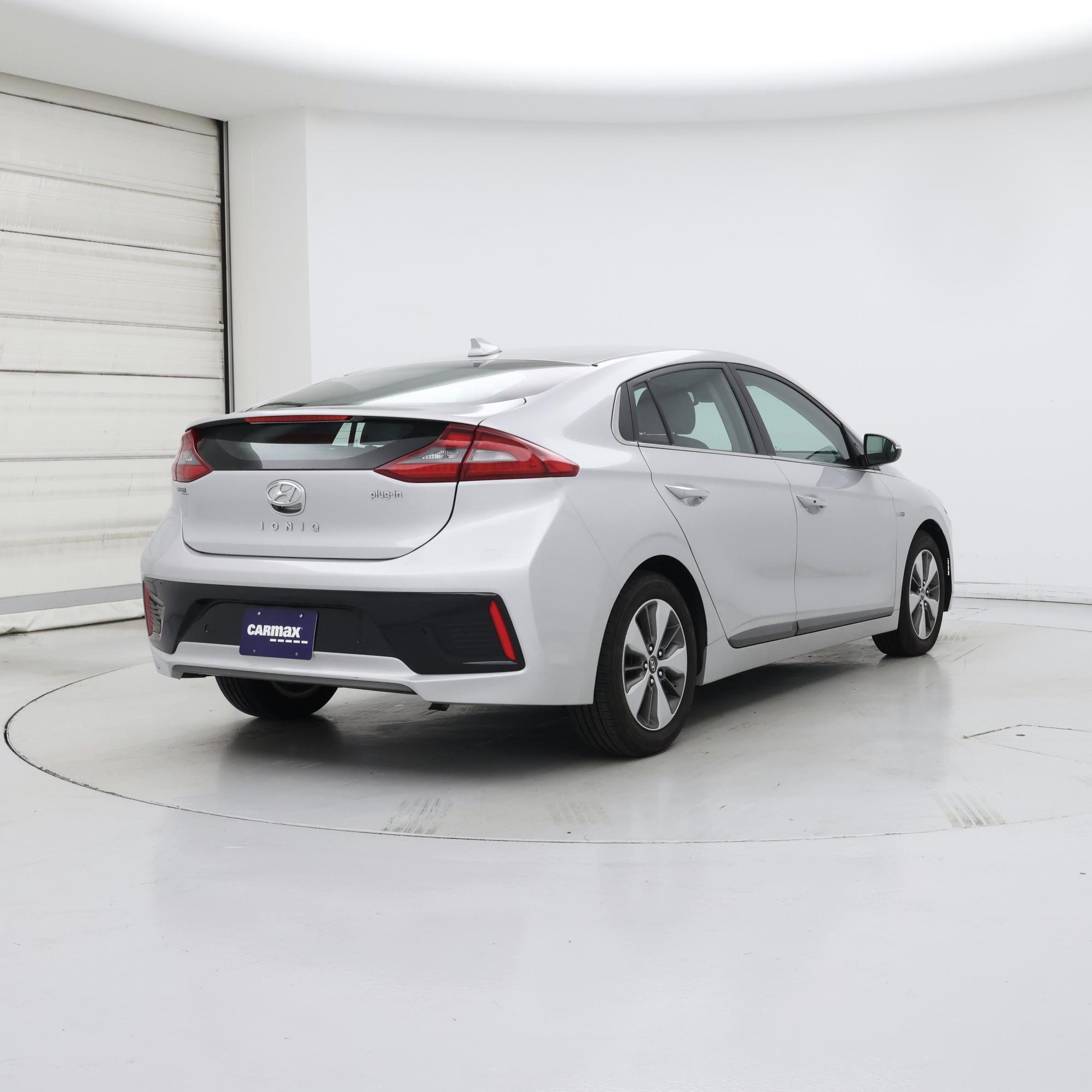 Thumbnail: 2019 Hyundai Ioniq - 8