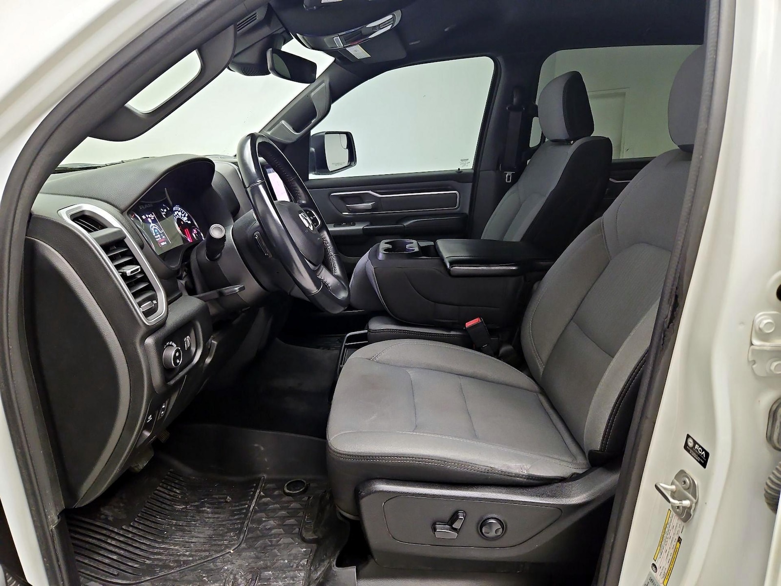 Power Seat(s) & Side Airbags