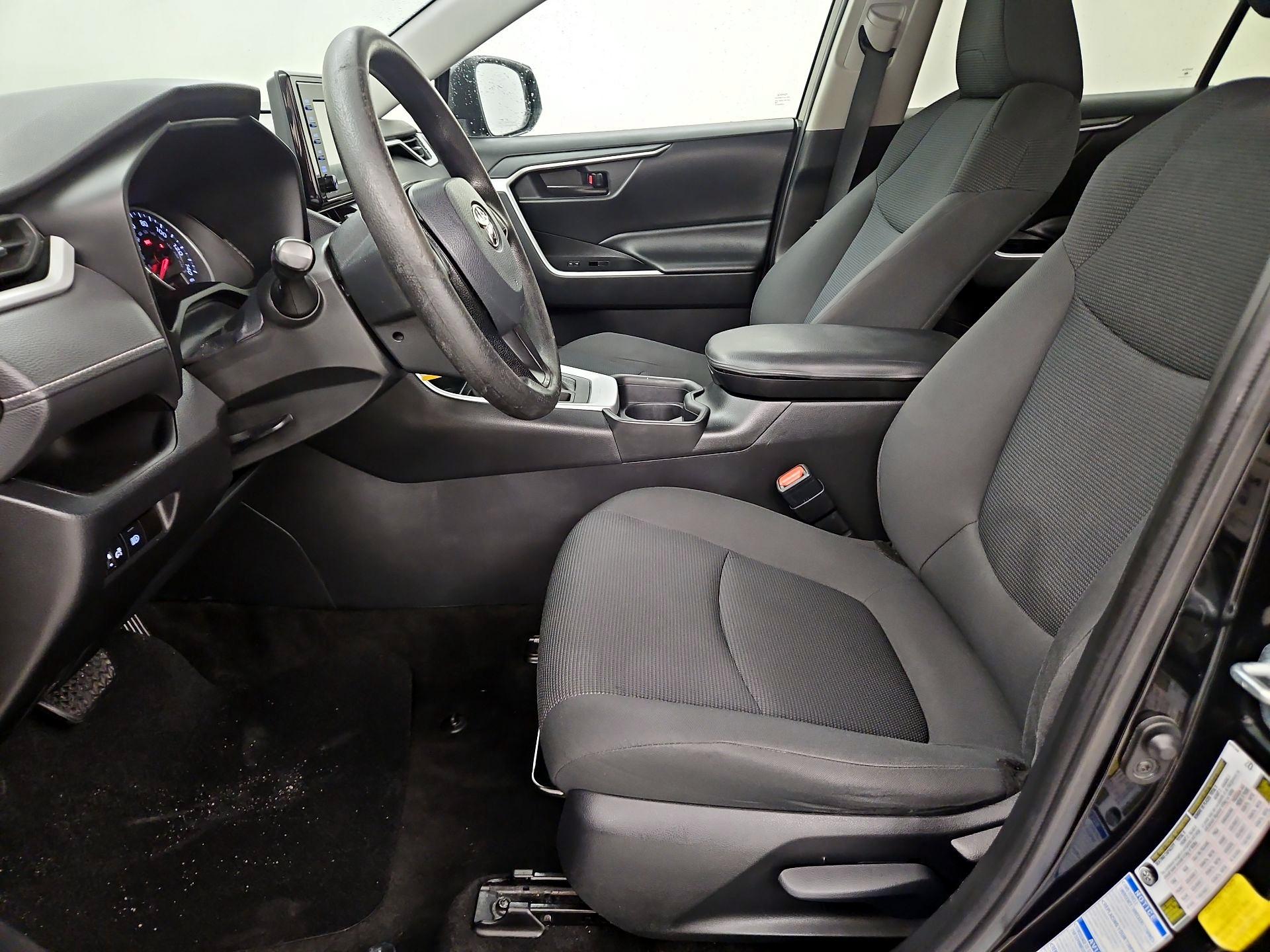 Thumbnail: 2021 Toyota RAV4 - 11