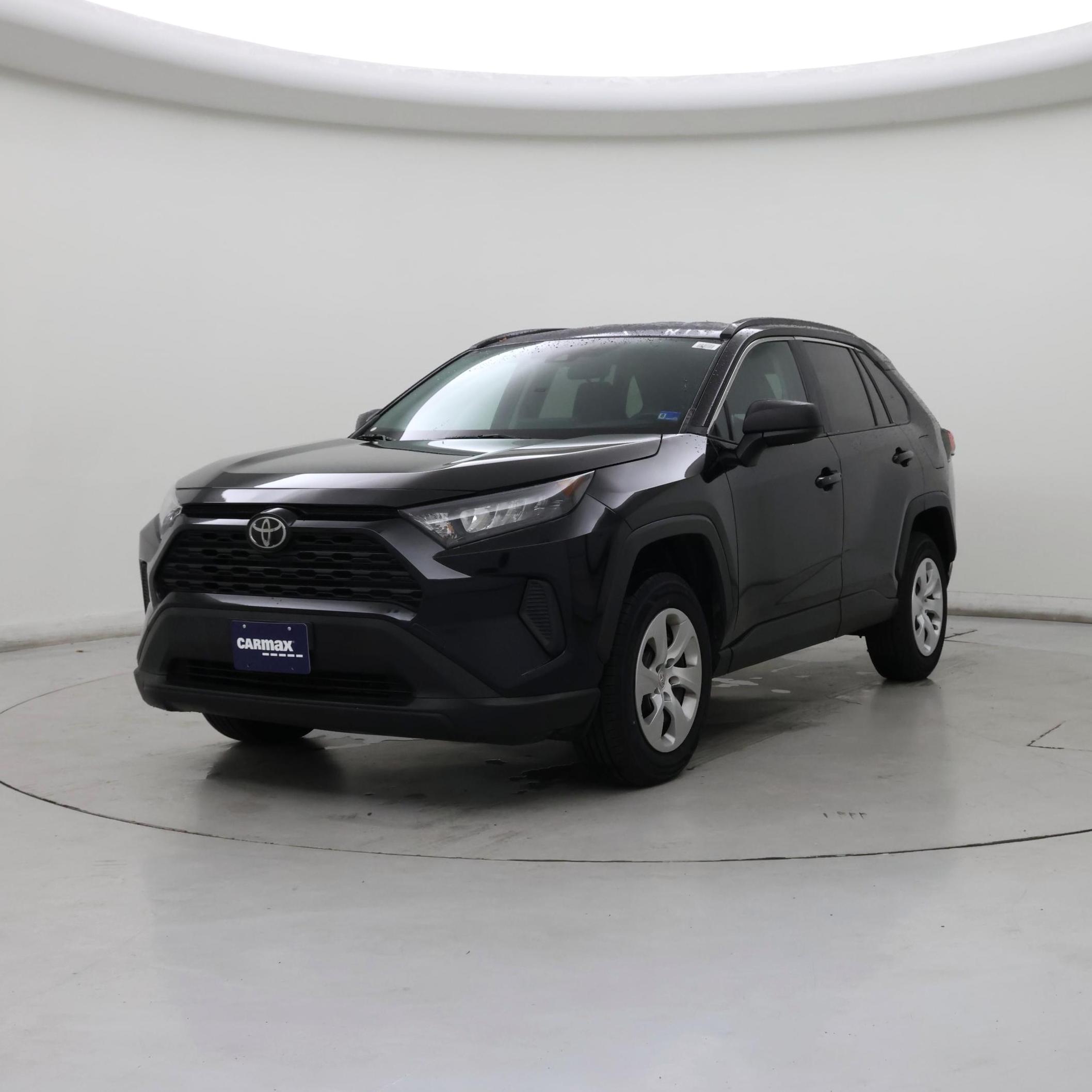 Thumbnail: 2021 Toyota RAV4 - 4
