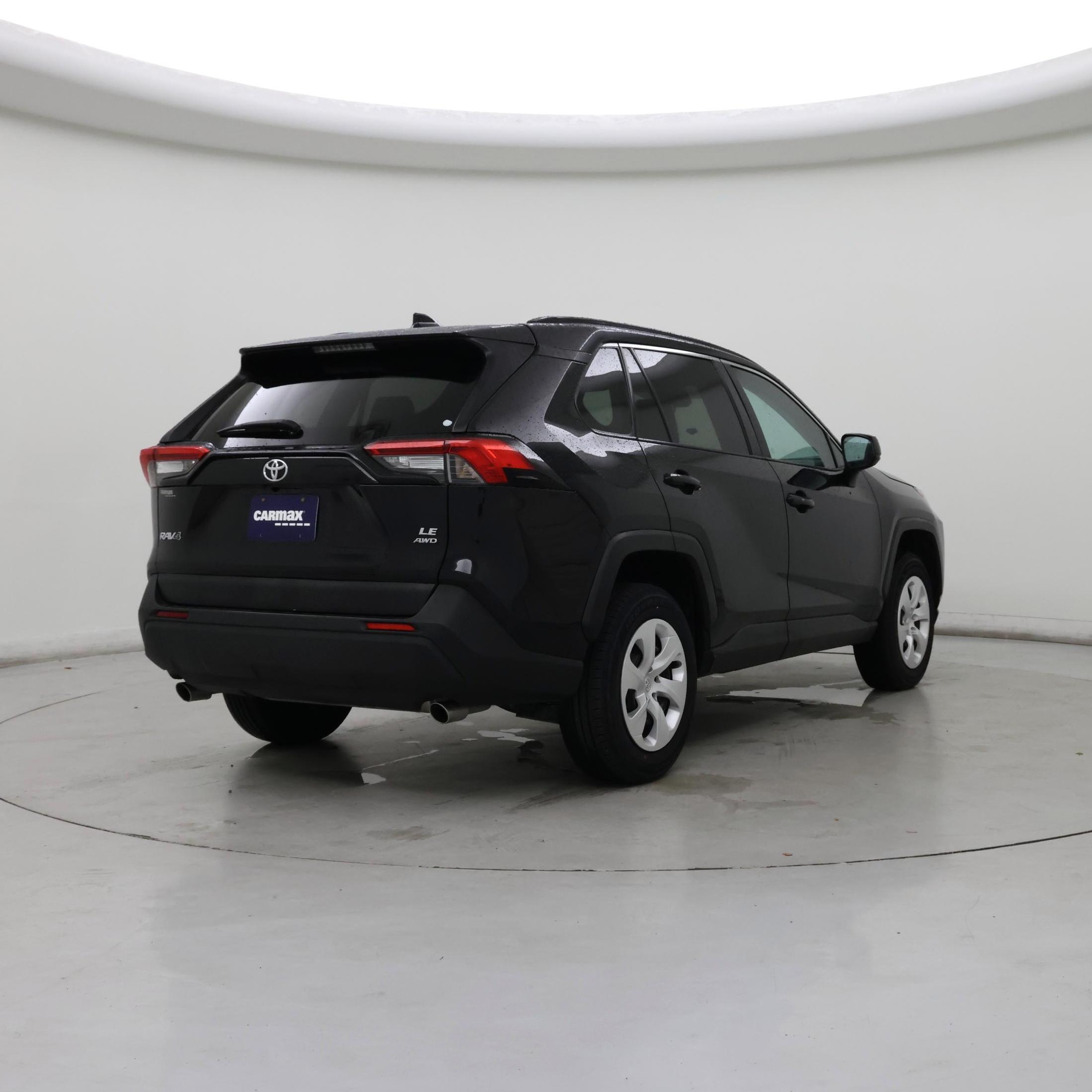 Thumbnail: 2021 Toyota RAV4 - 8