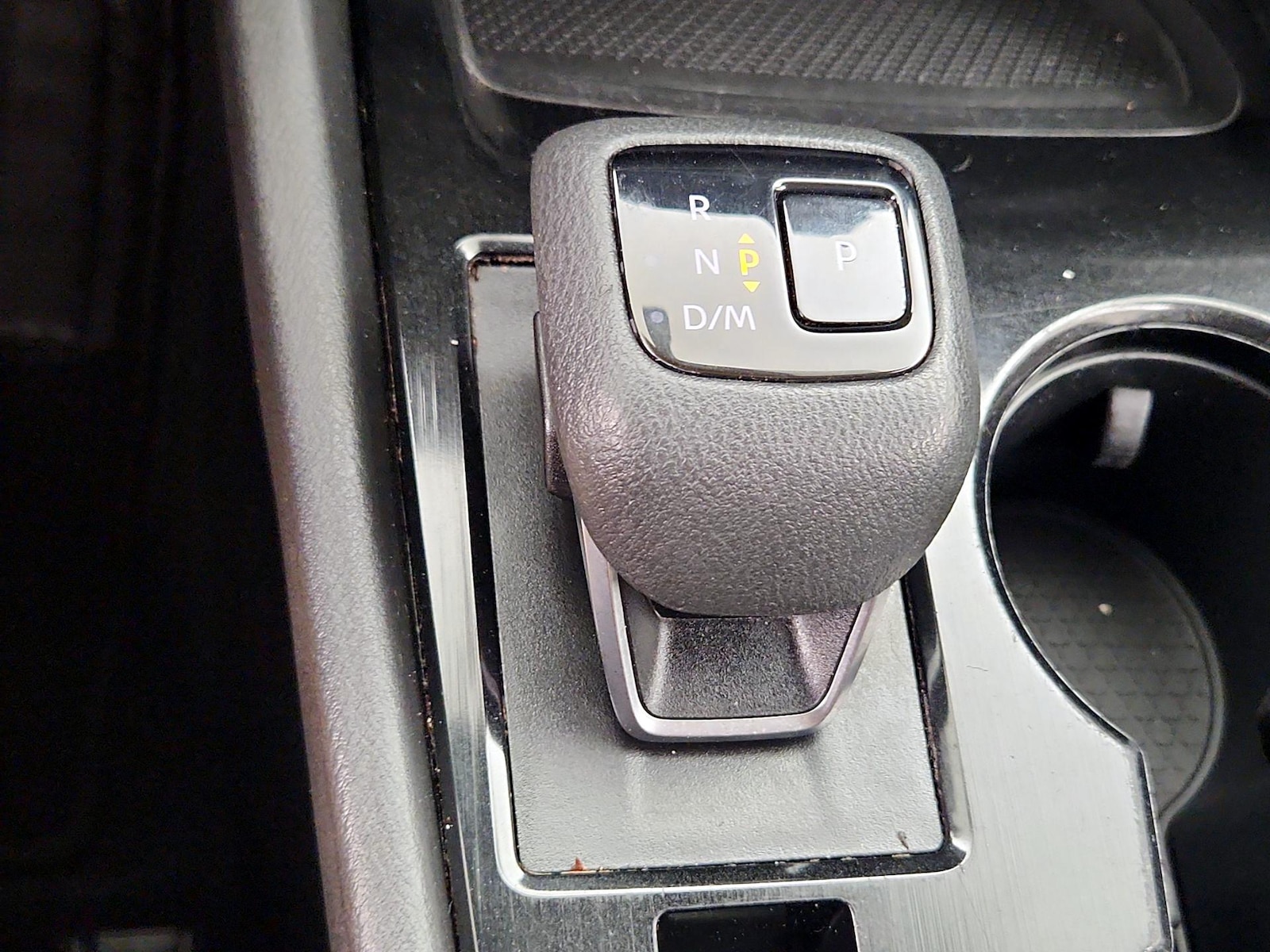 2023 Nissan Rogue SV - Photo 18