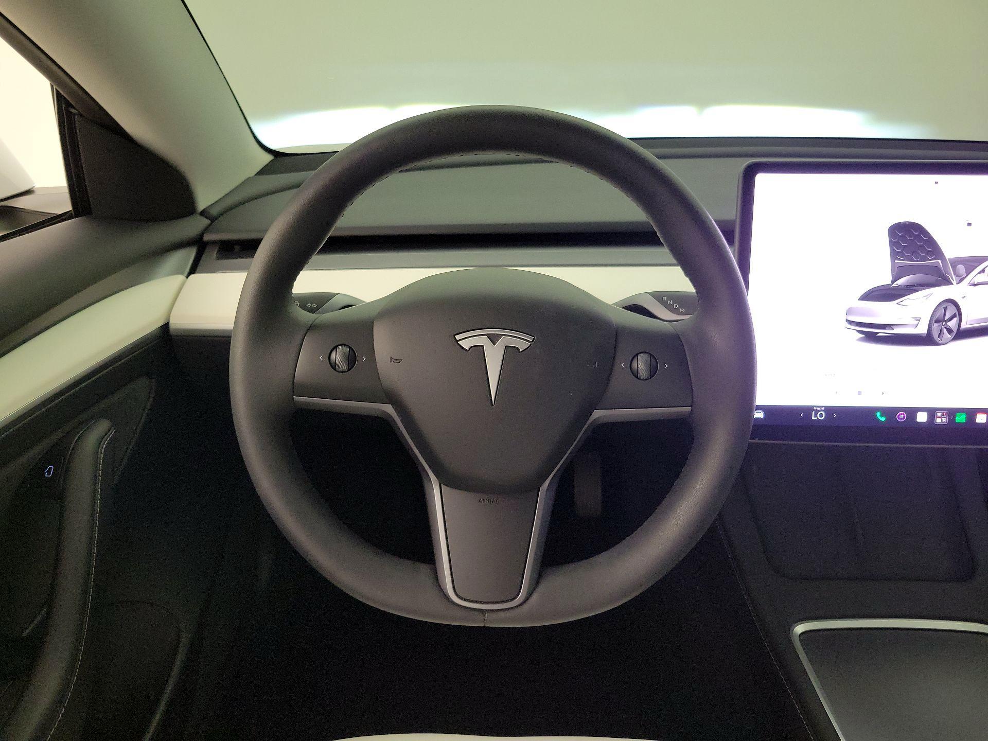 Thumbnail: 2023 Tesla Model 3 - 10