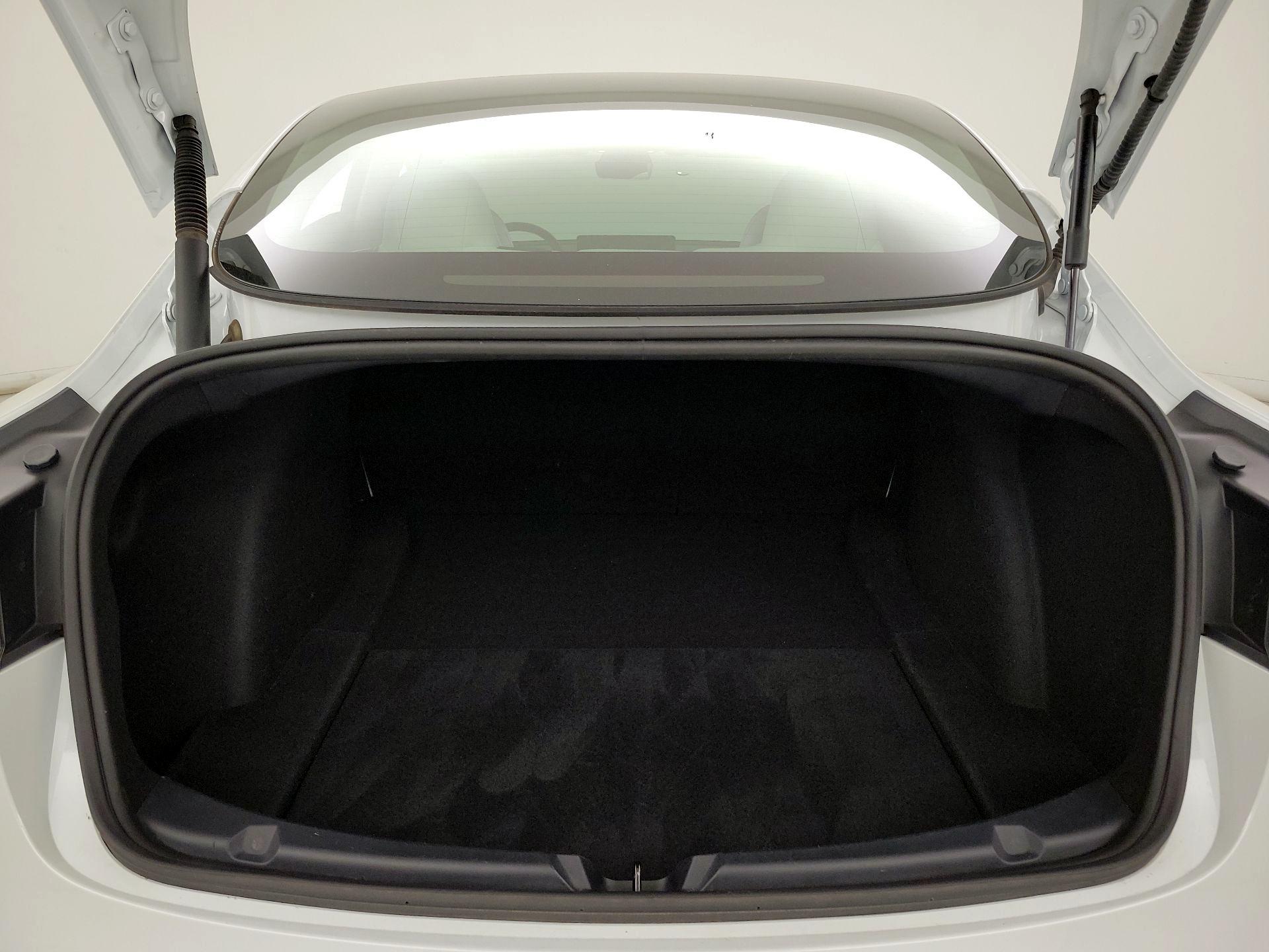 Thumbnail: 2023 Tesla Model 3 - 19