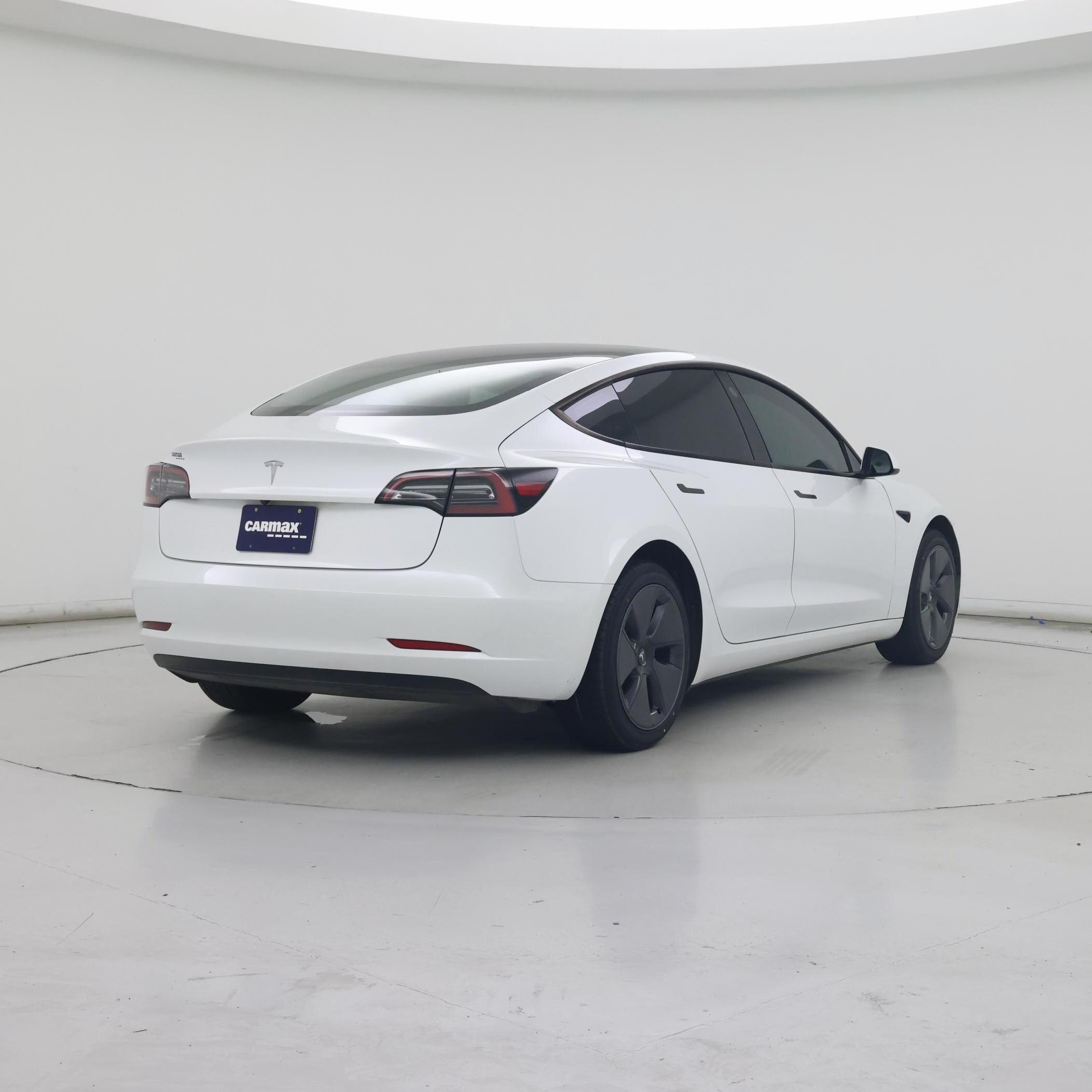 Thumbnail: 2023 Tesla Model 3 - 8