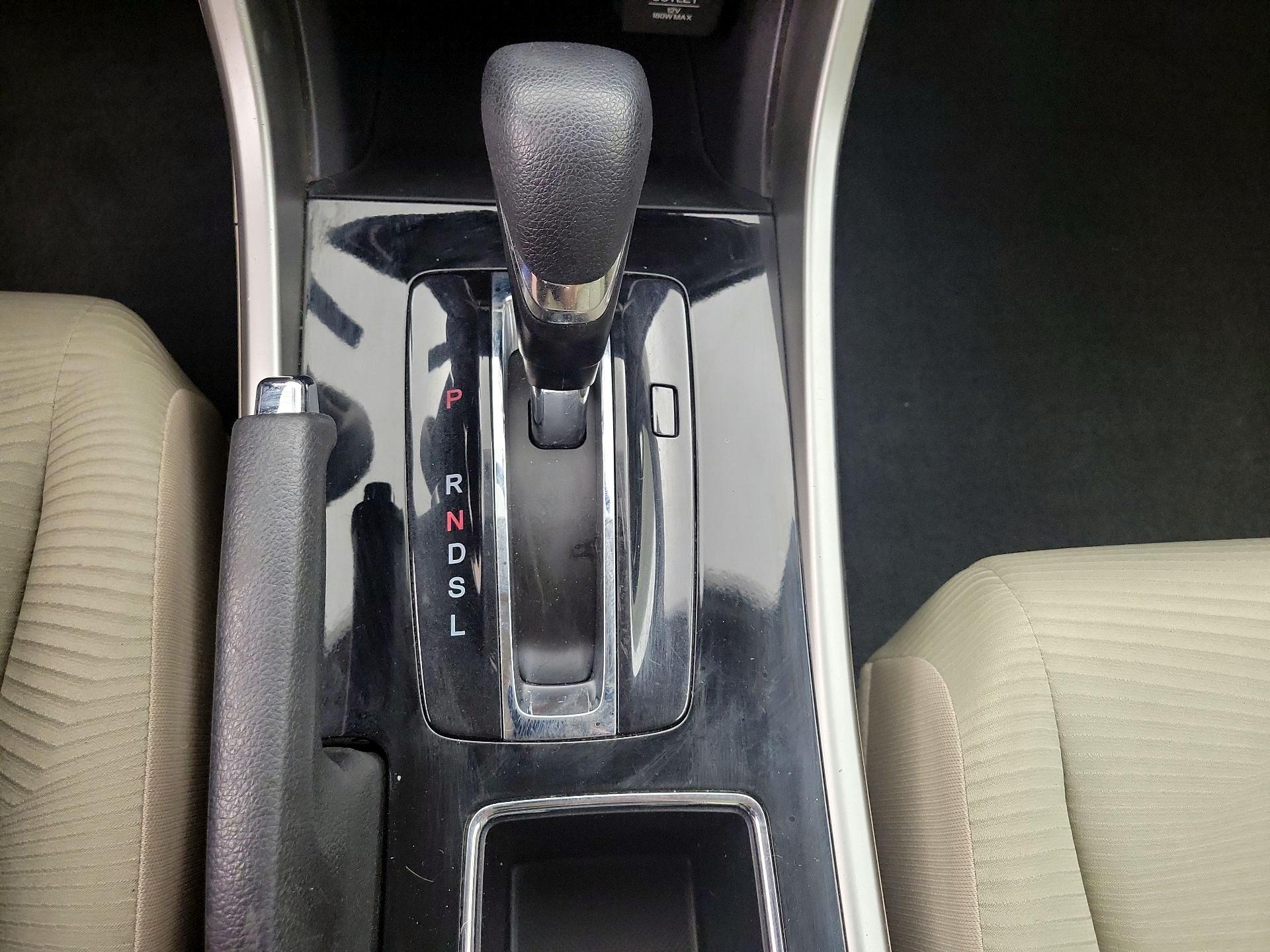 Thumbnail: 2017 Honda Accord - 17