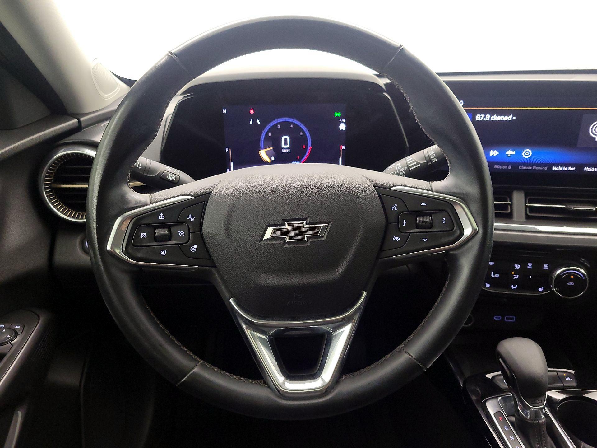 Thumbnail: 2024 Chevrolet Trax - 10
