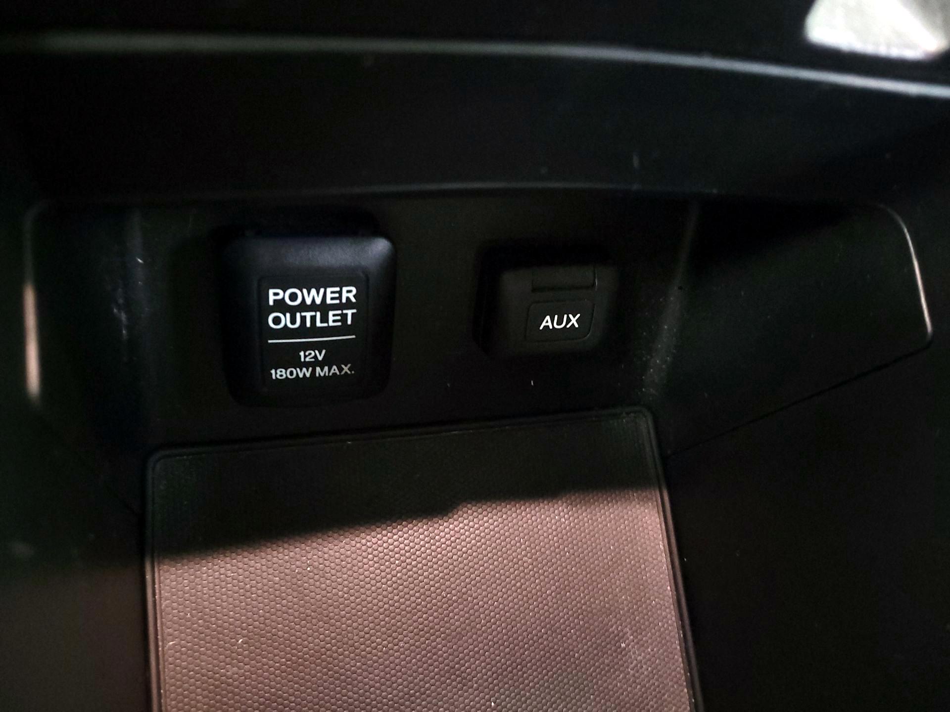 Thumbnail: 2014 Acura ILX - 17
