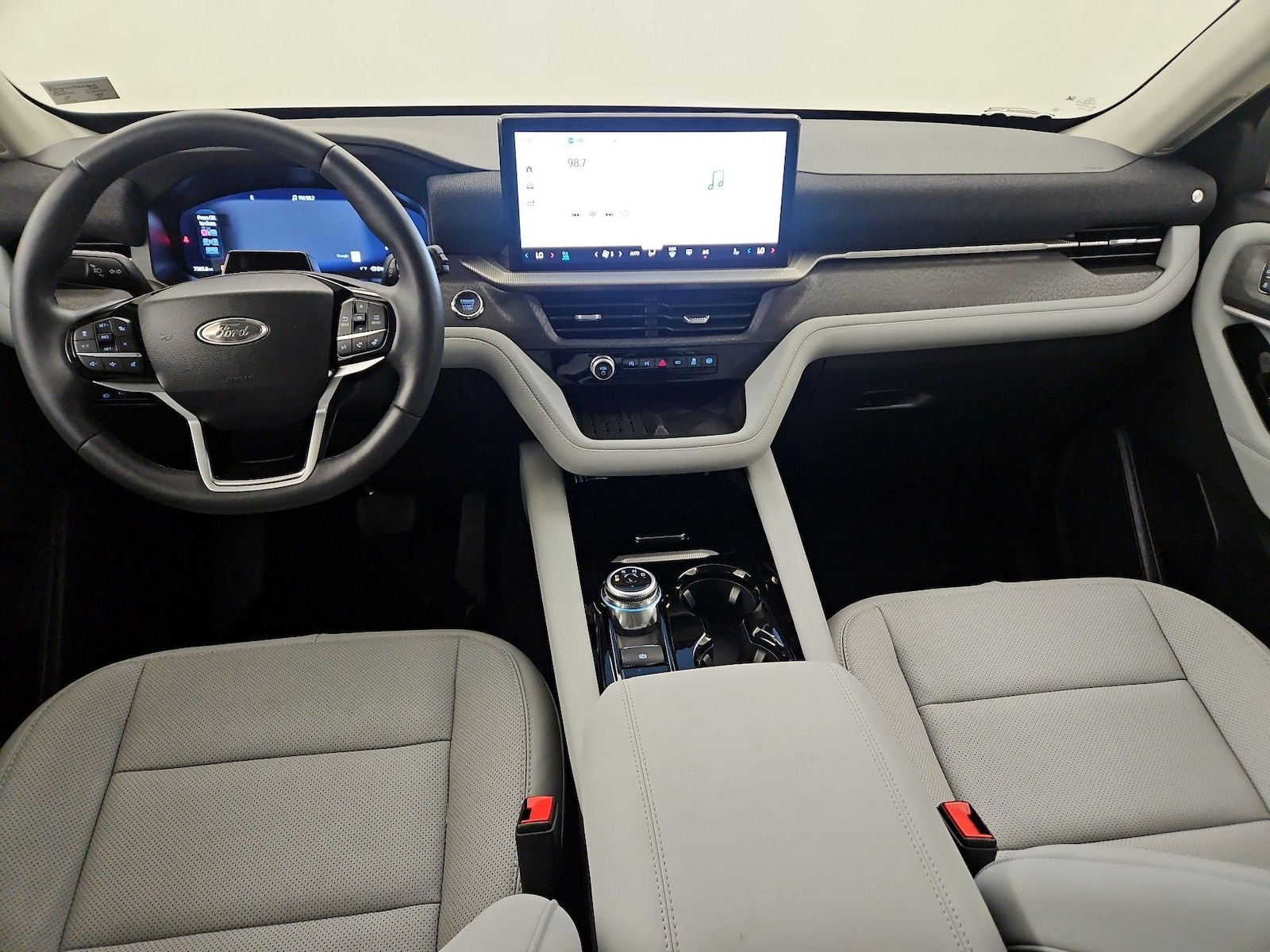 2025 Ford Explorer Platinum - Photo 10