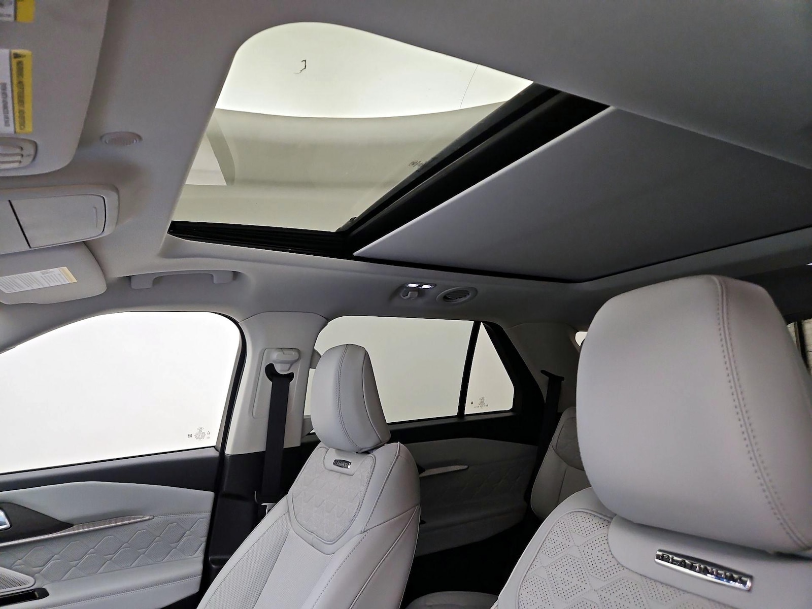 2025 Ford Explorer Platinum - Photo 20
