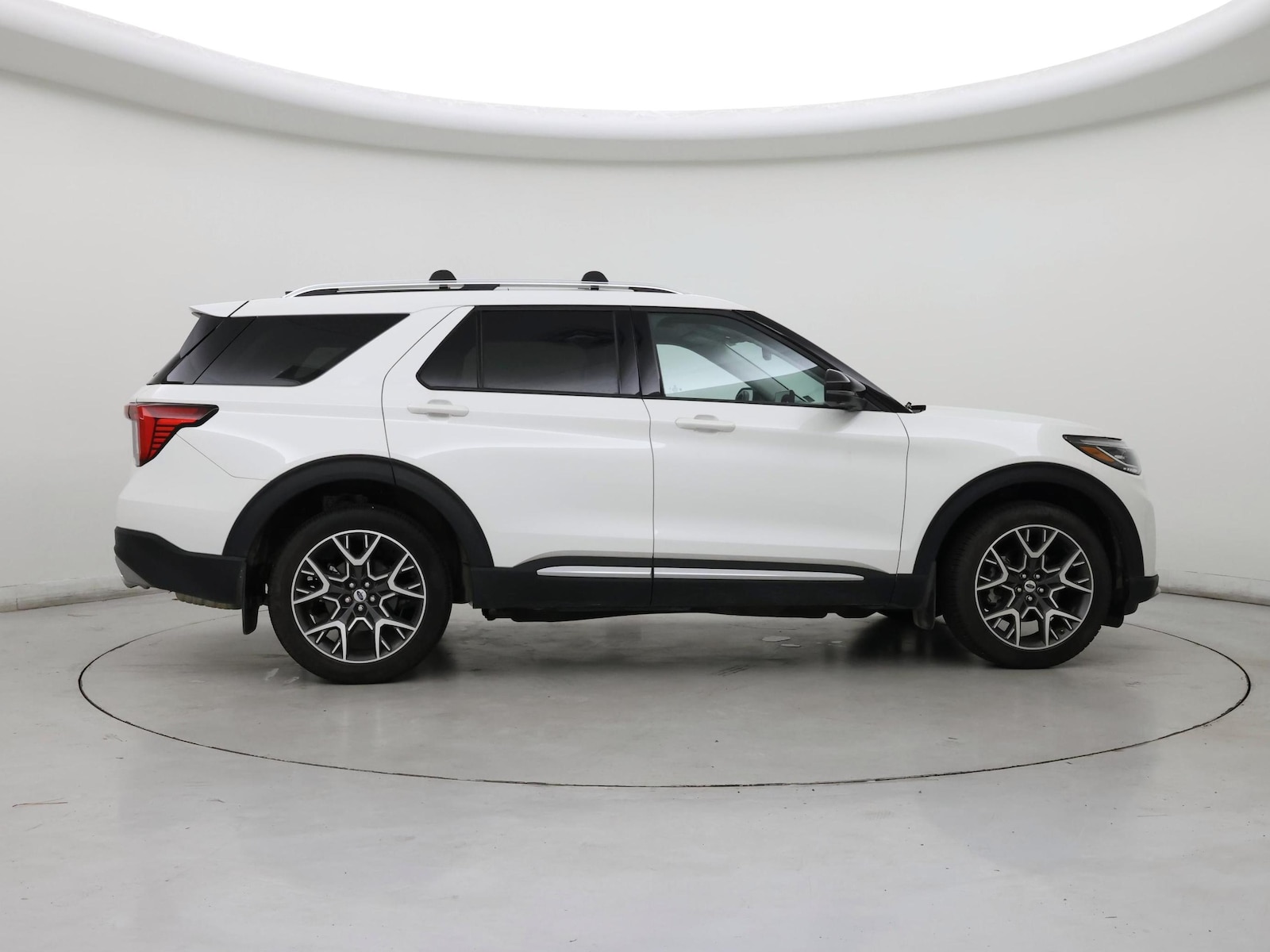 2025 Ford Explorer Platinum - Photo 8