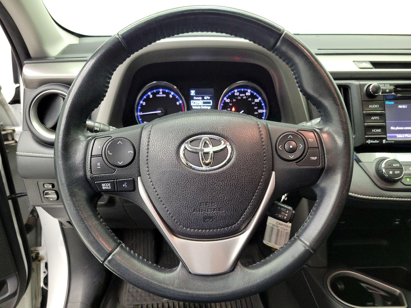 2016 Toyota RAV4 XLE - Photo 11