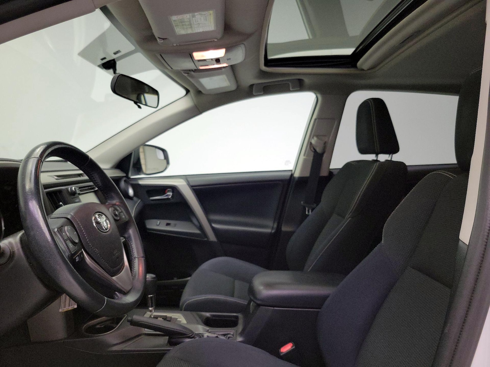 2016 Toyota RAV4 XLE - Photo 20