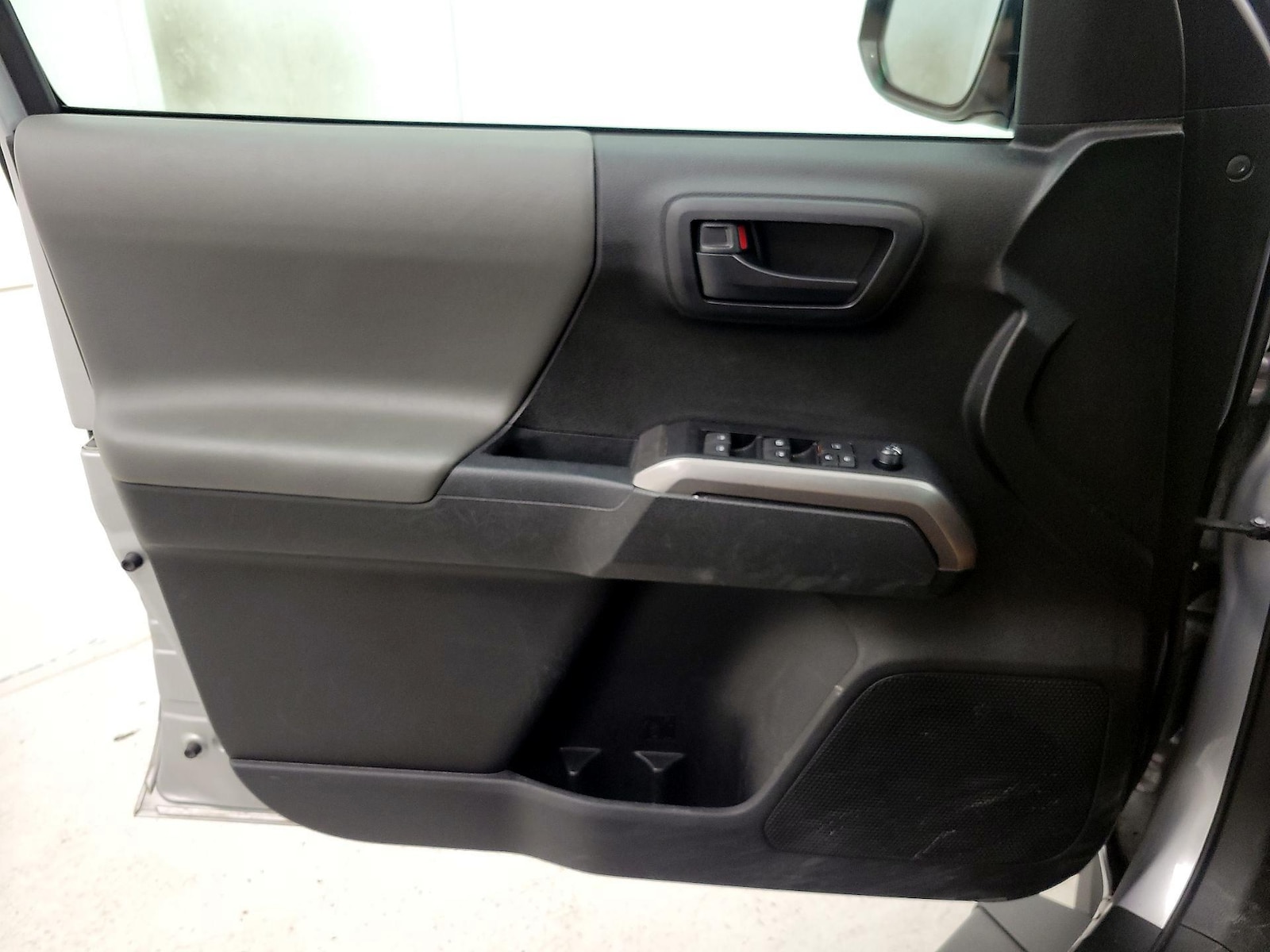2021 Toyota Tacoma SR5 - Photo 13