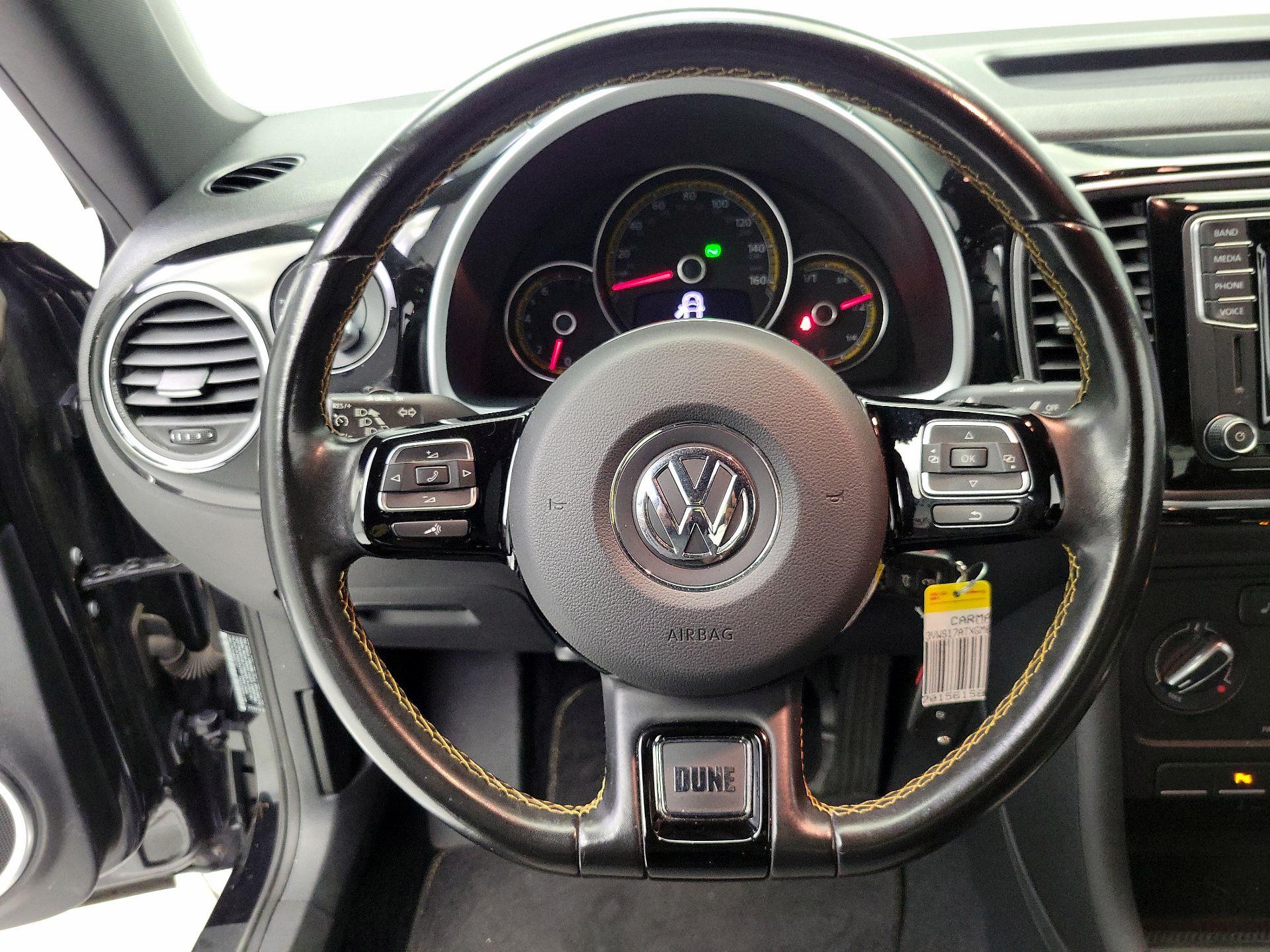 Thumbnail: 2016 Volkswagen Beetle - 10
