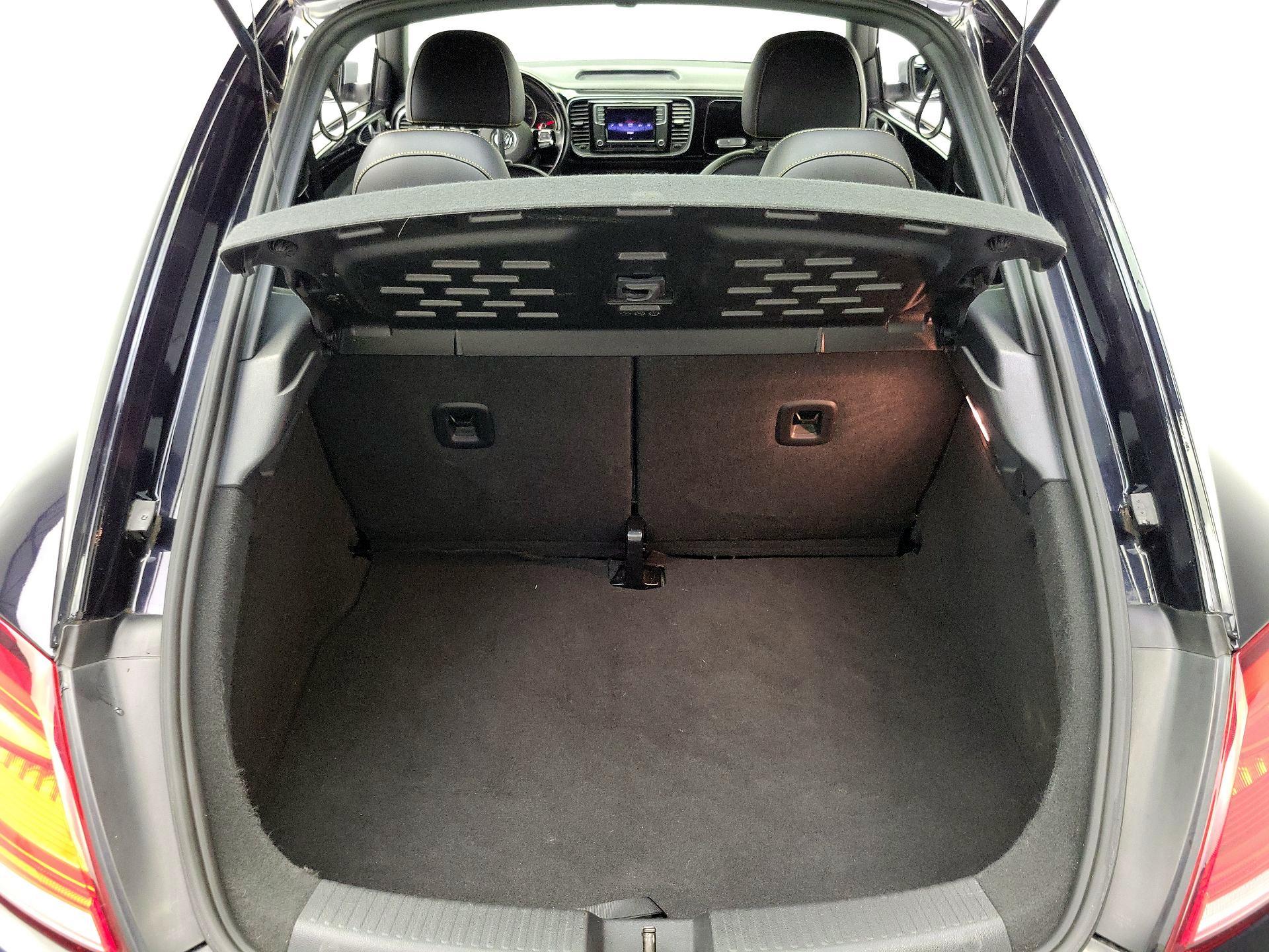 Thumbnail: 2016 Volkswagen Beetle - 20