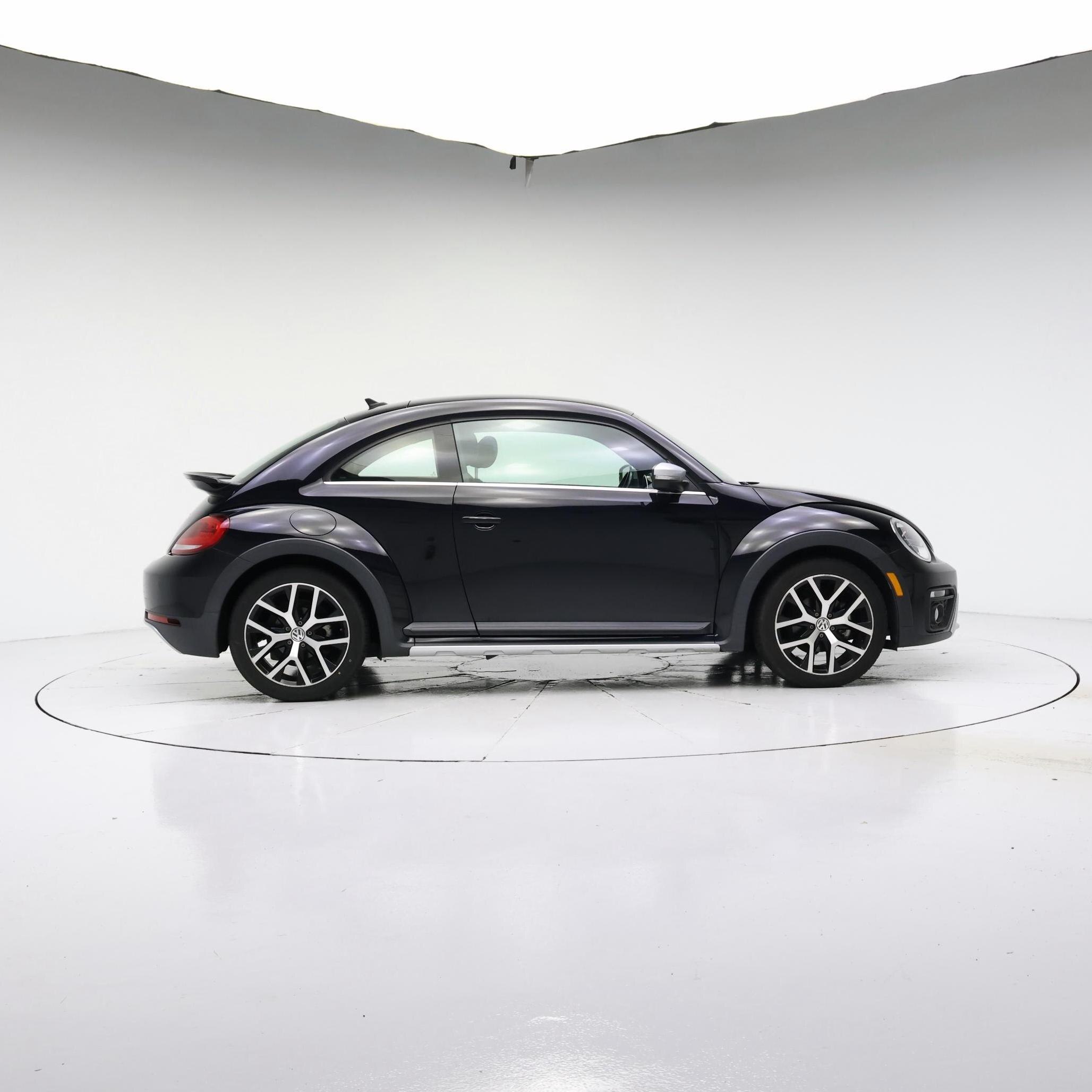 Thumbnail: 2016 Volkswagen Beetle - 3