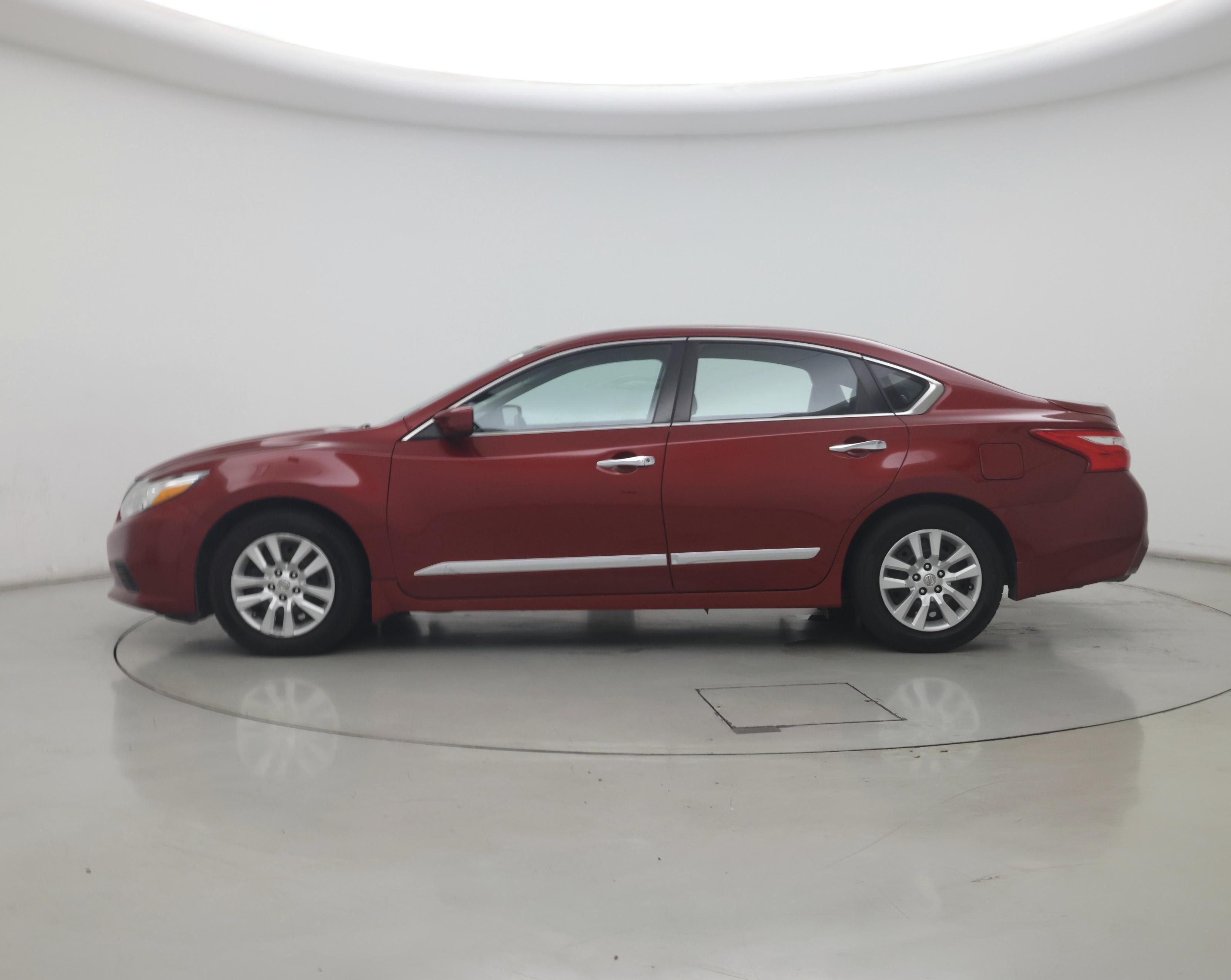 Thumbnail: 2016 Nissan Altima - 3
