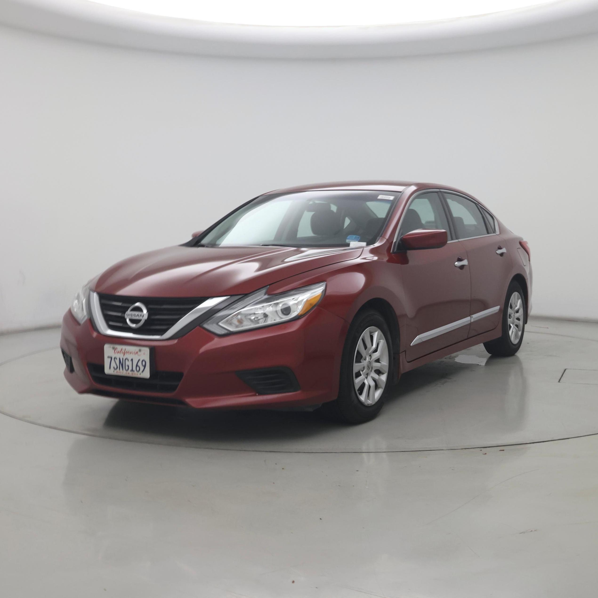 Thumbnail: 2016 Nissan Altima - 4