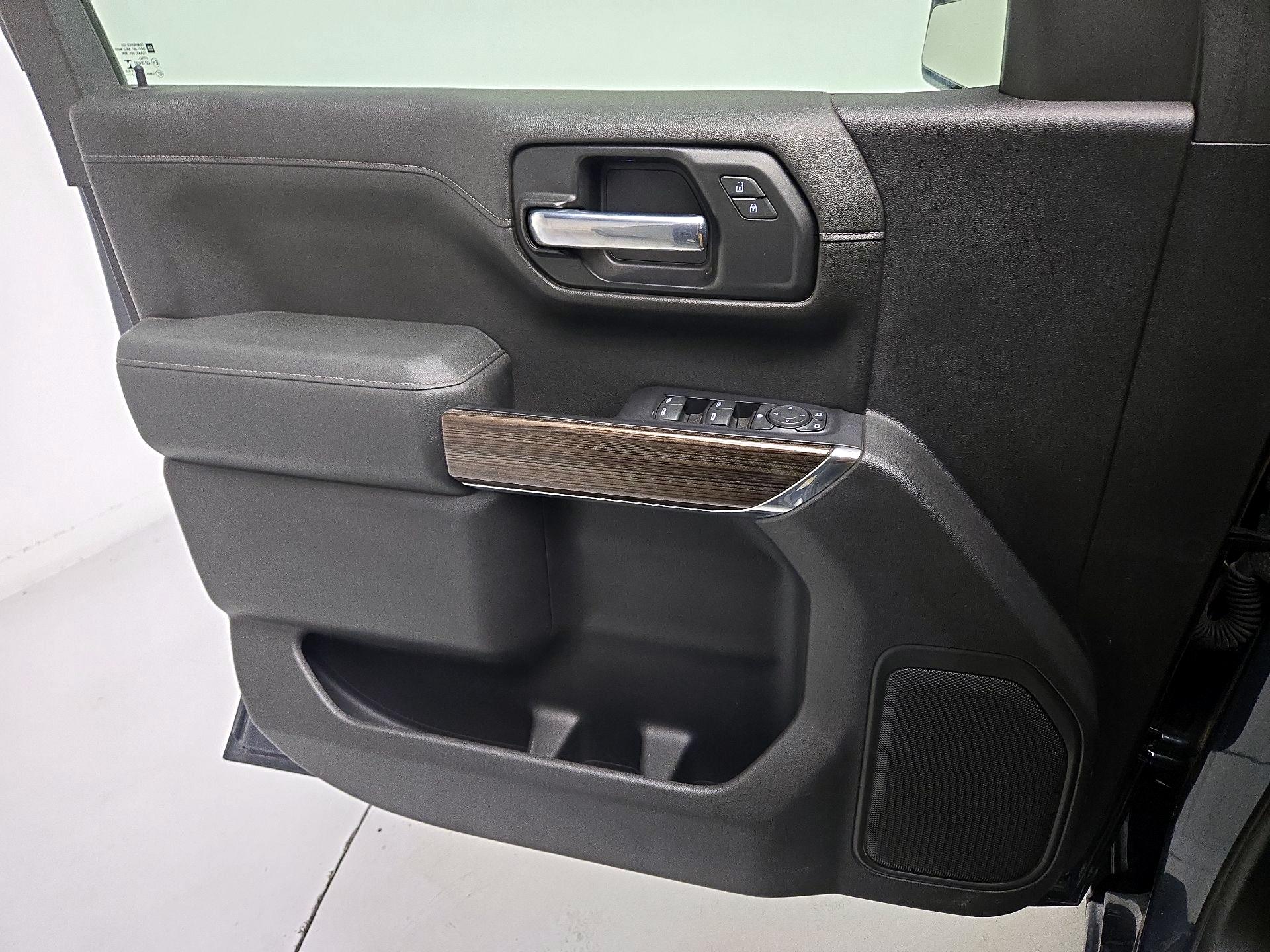 Thumbnail: 2020 Chevrolet Silverado 1500 - 10