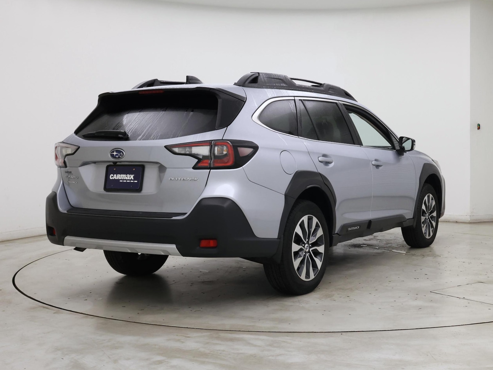 2024 Subaru Outback Limited - Photo 9