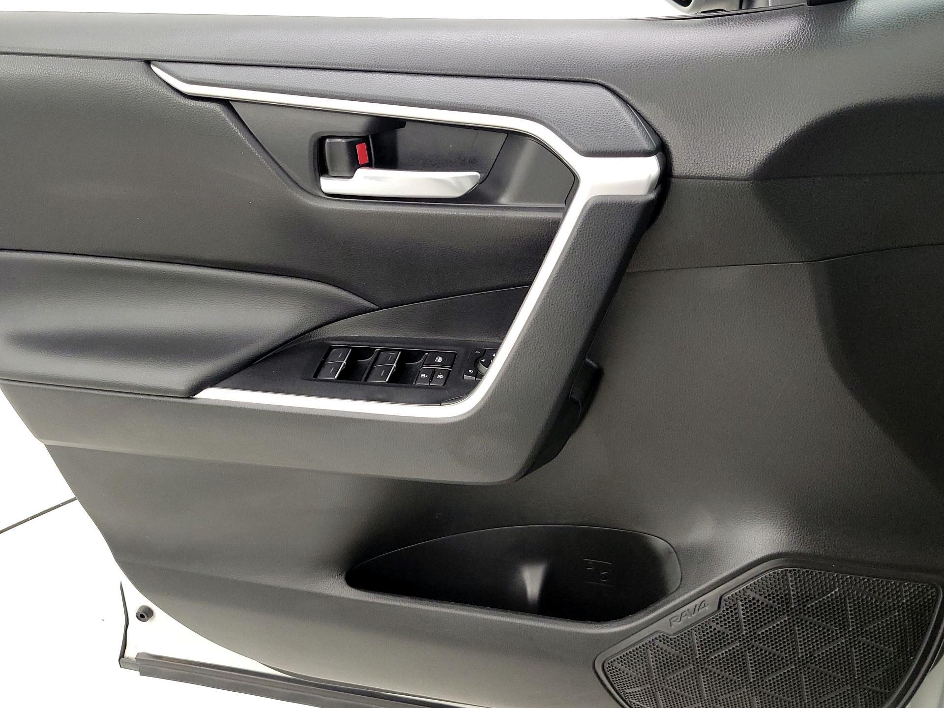 Thumbnail: 2023 Toyota RAV4 - 12