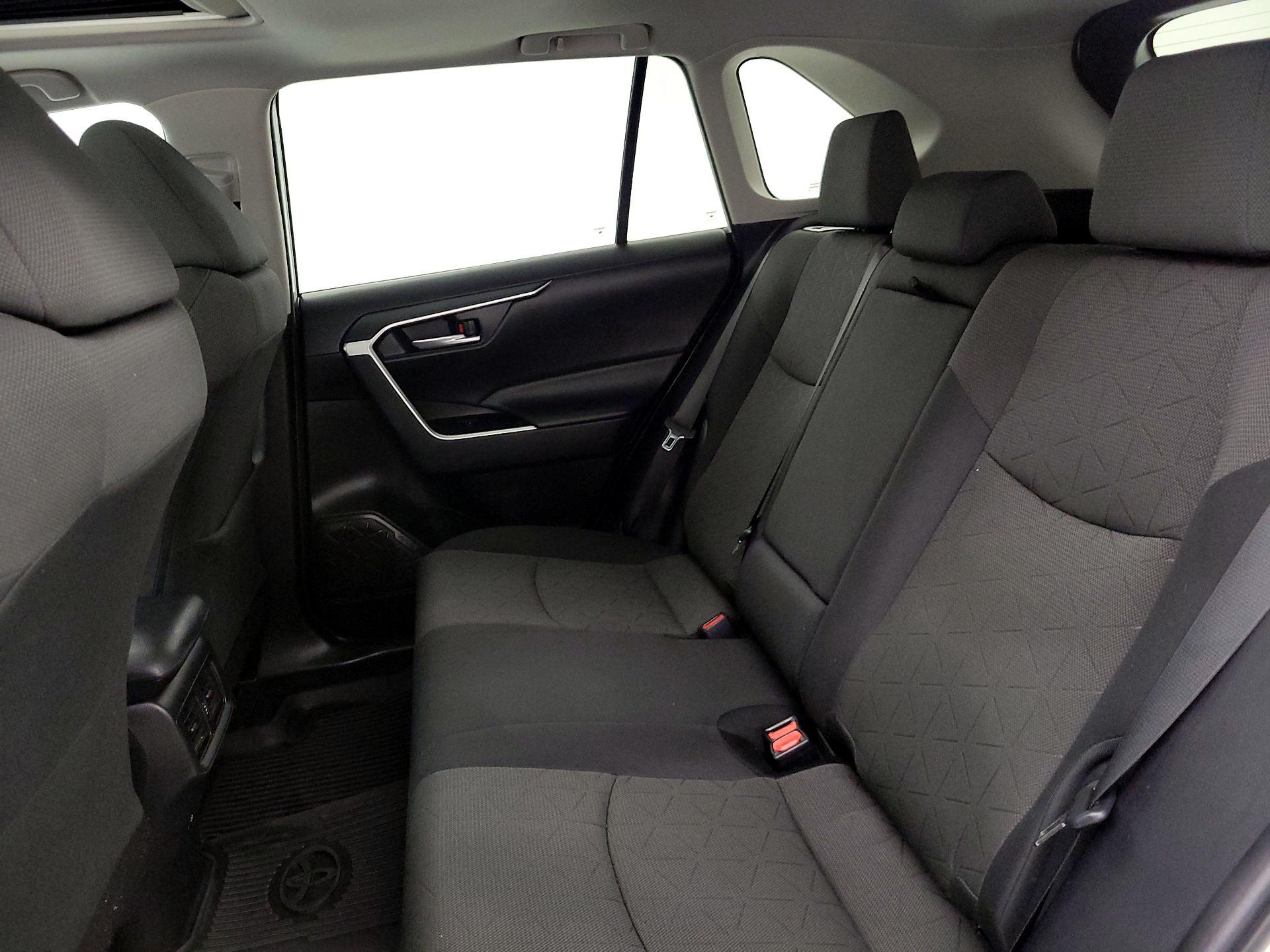 Thumbnail: 2023 Toyota RAV4 - 20