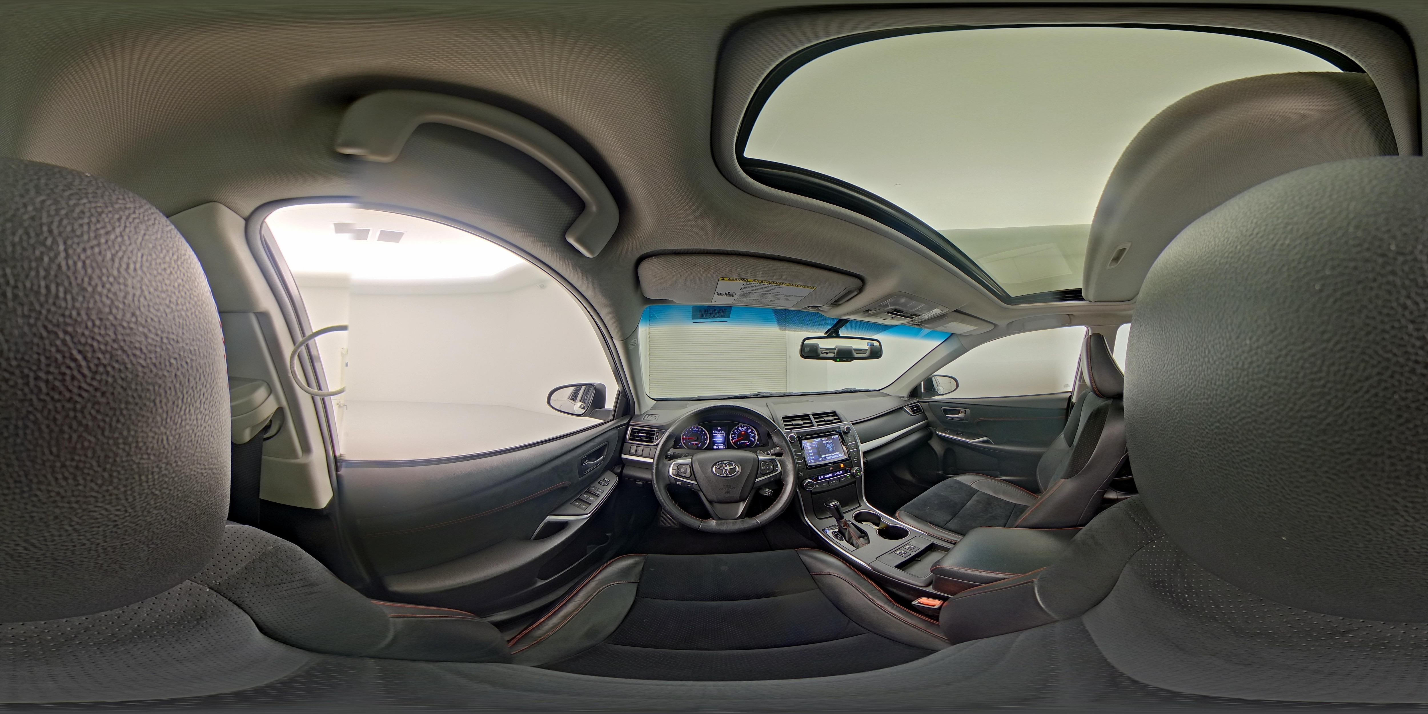2017 Toyota Camry XSE - Photo 28