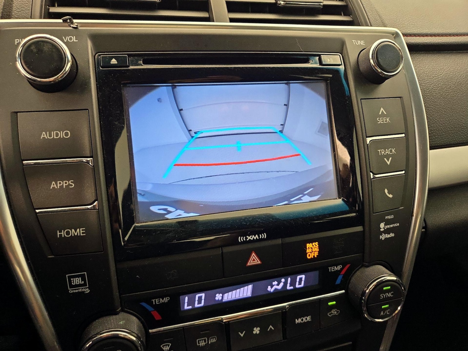 2017 Toyota Camry XSE - Photo 15