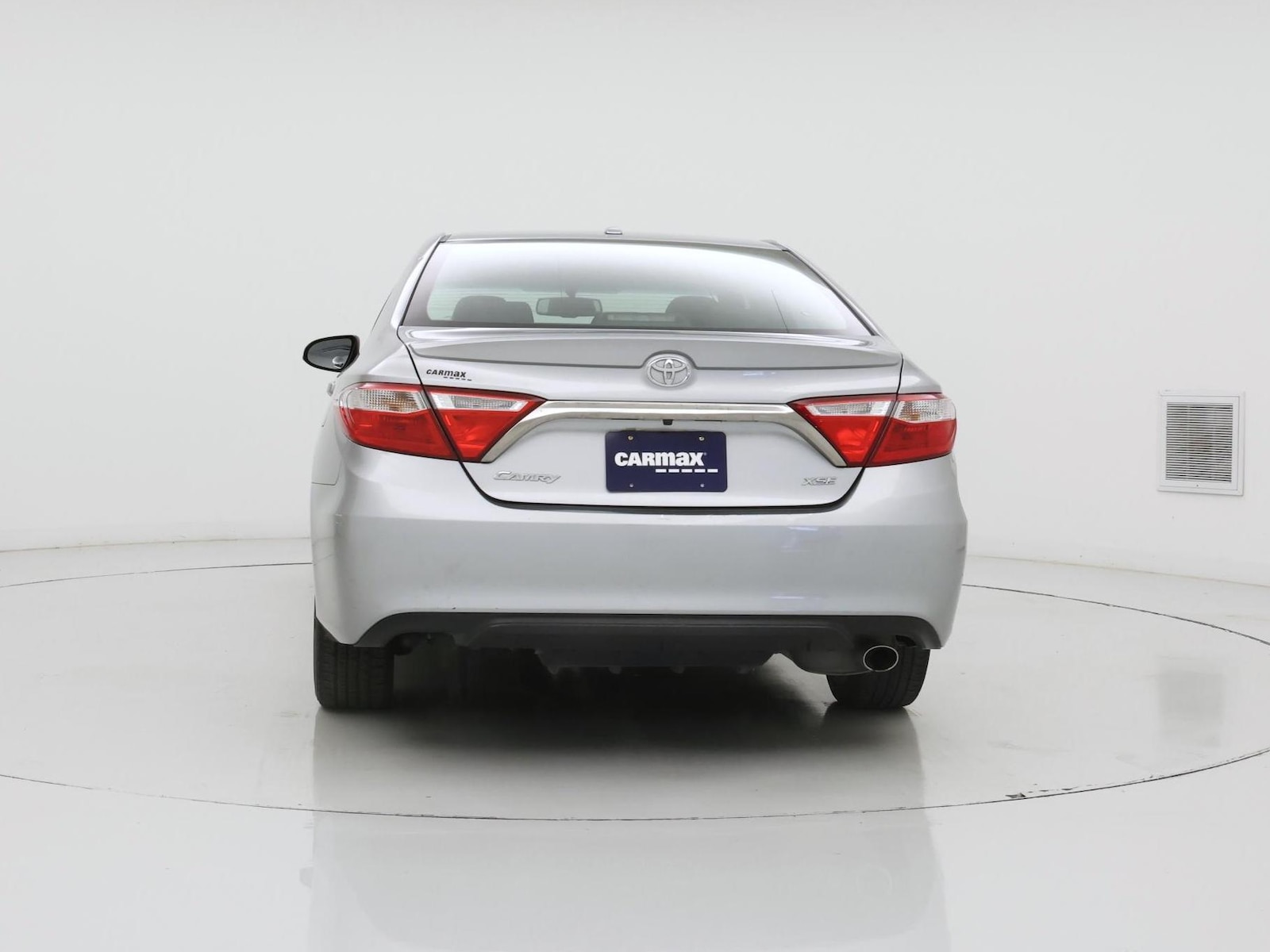 2017 Toyota Camry XSE - Photo 7
