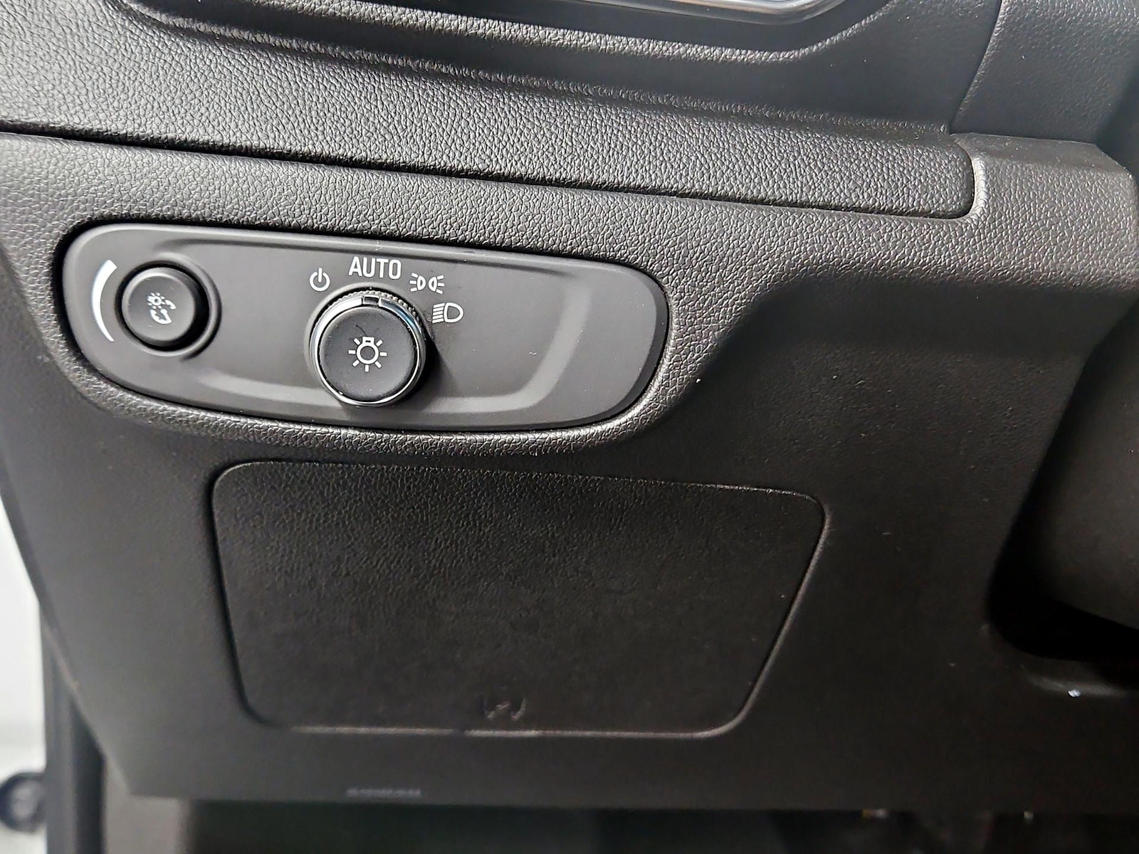 2022 Chevrolet Bolt EV 2LT - Photo 14