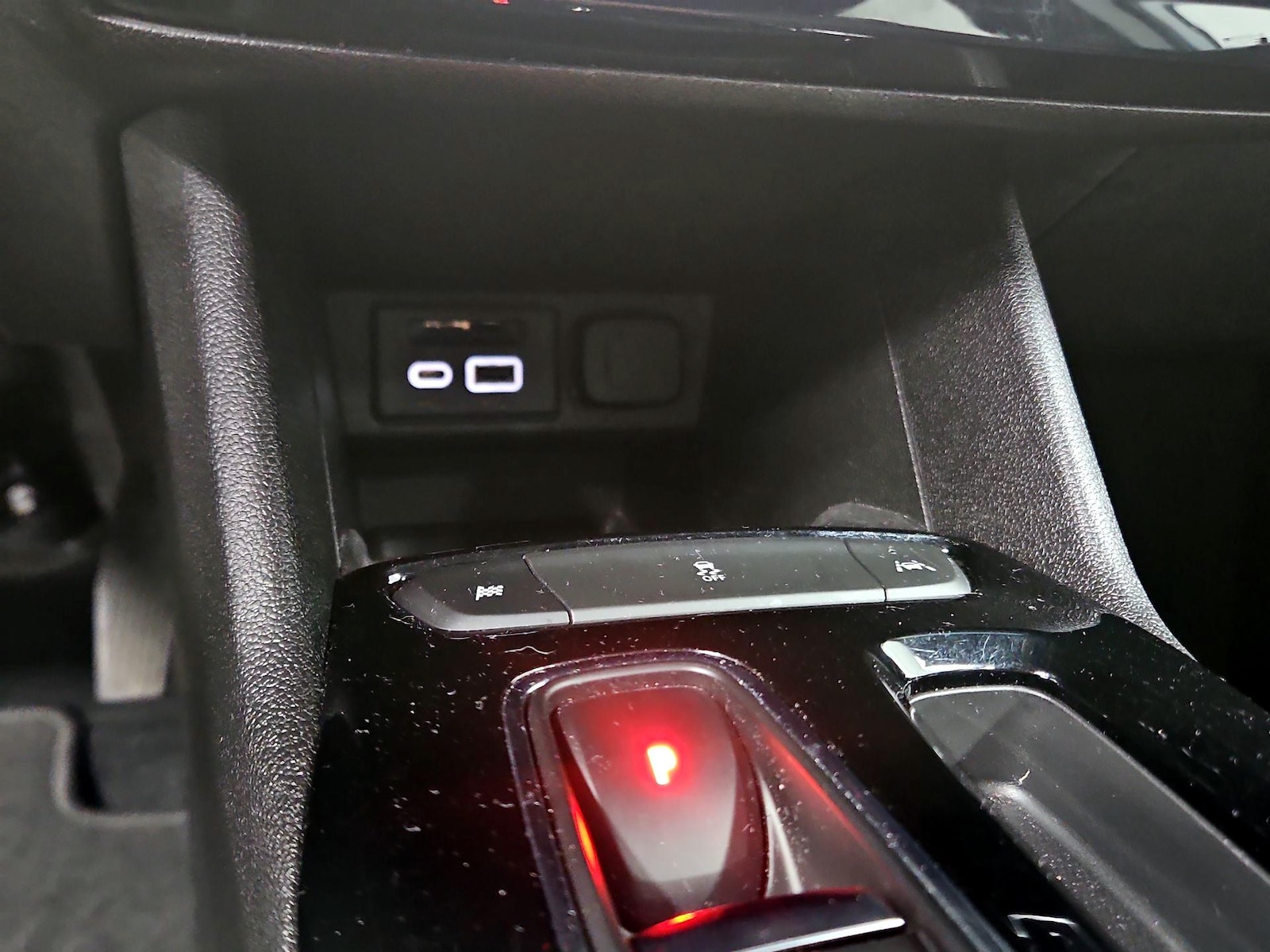 2022 Chevrolet Bolt EV 2LT - Photo 19
