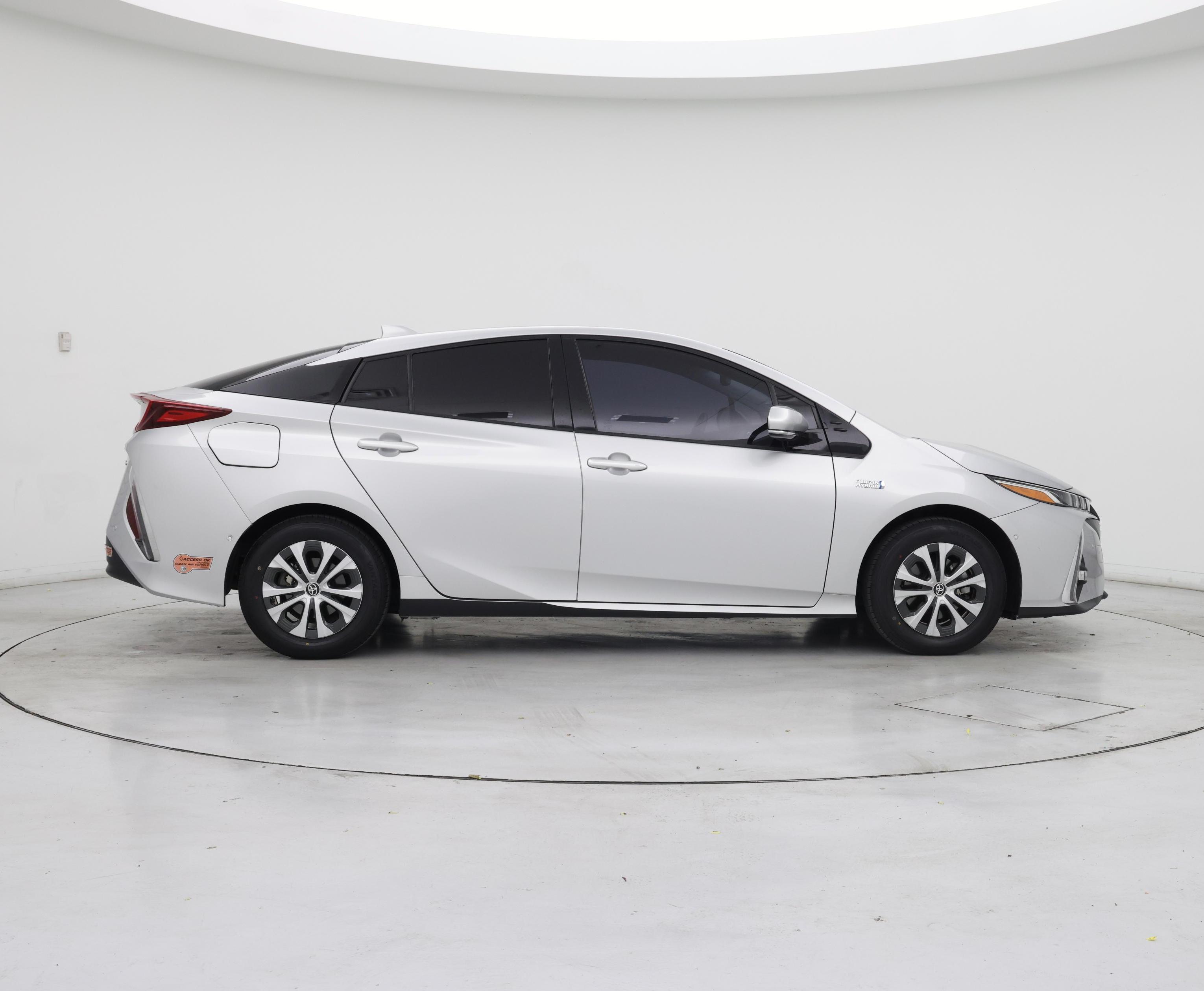 Thumbnail: 2020 Toyota Prius Prime - 7