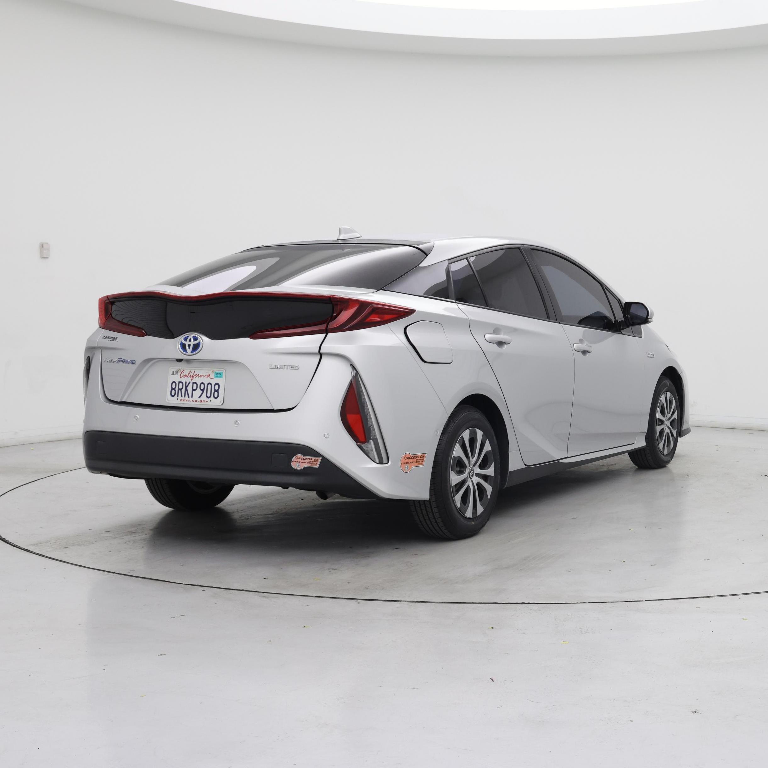 Thumbnail: 2020 Toyota Prius Prime - 8