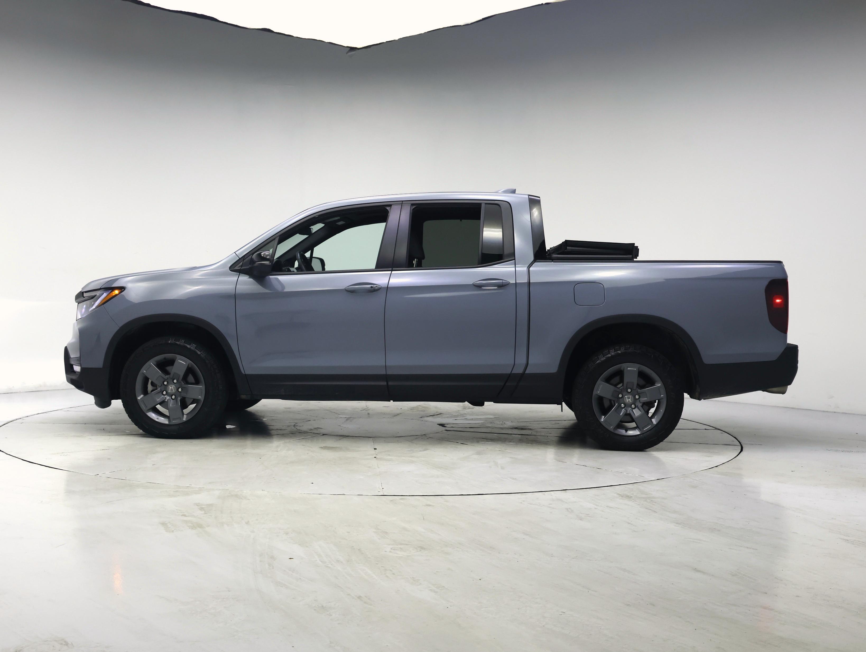 Thumbnail: 2025 Honda Ridgeline - 3