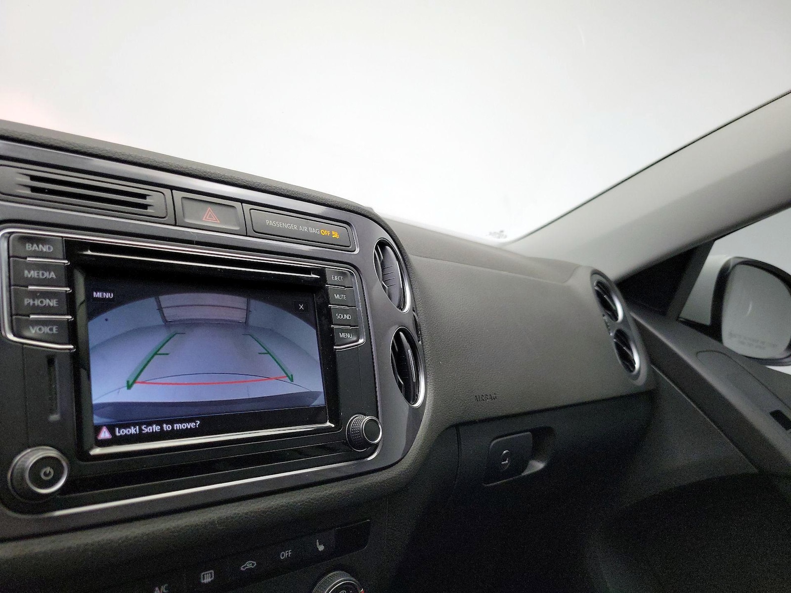2017 Volkswagen Tiguan S - Photo 15