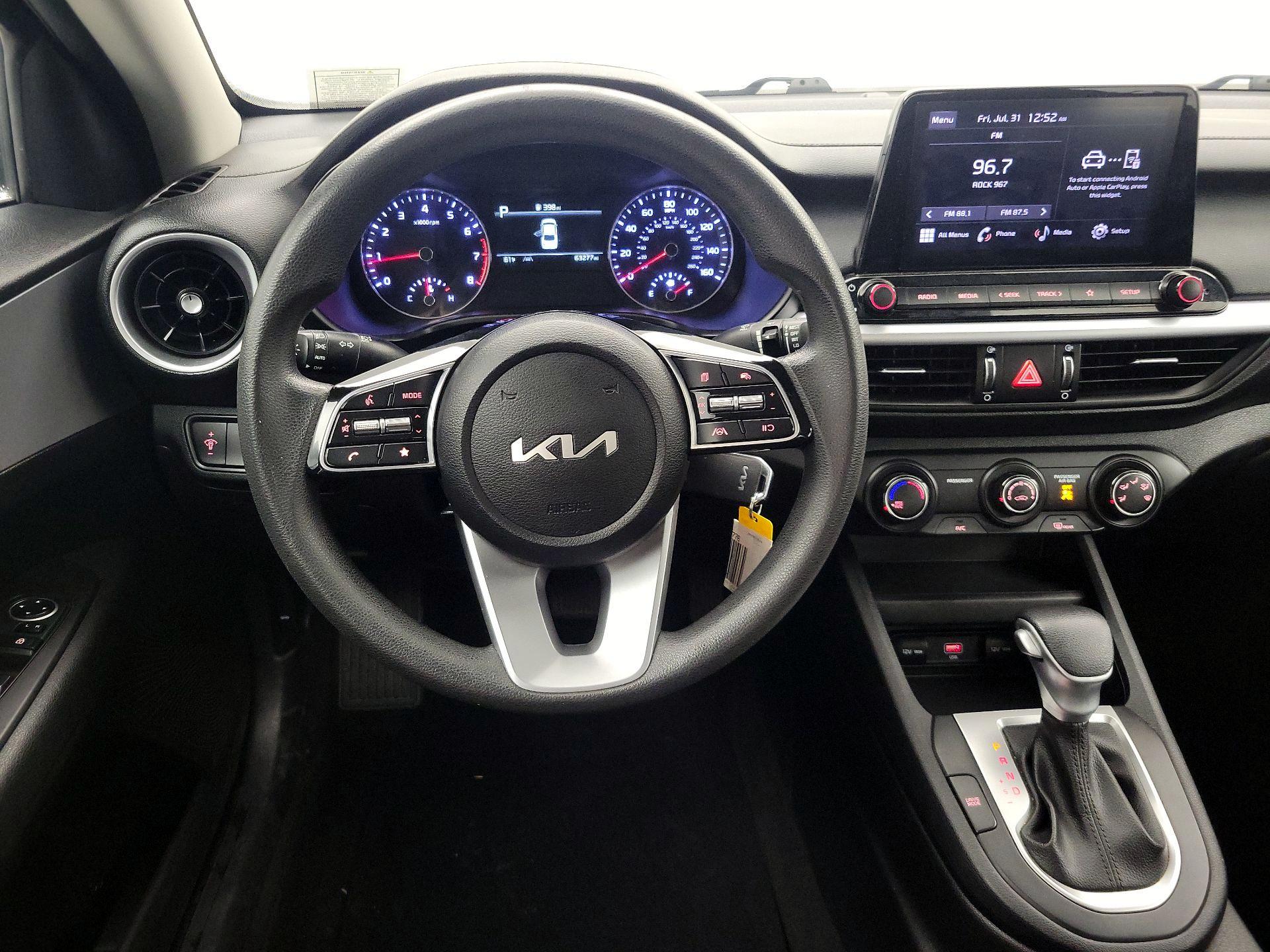 Thumbnail: 2023 Kia Forte - 10