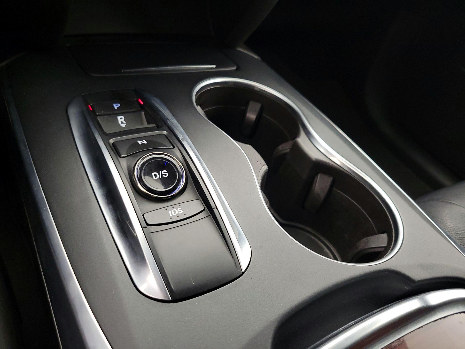 Thumbnail: 2016 Acura MDX - 17
