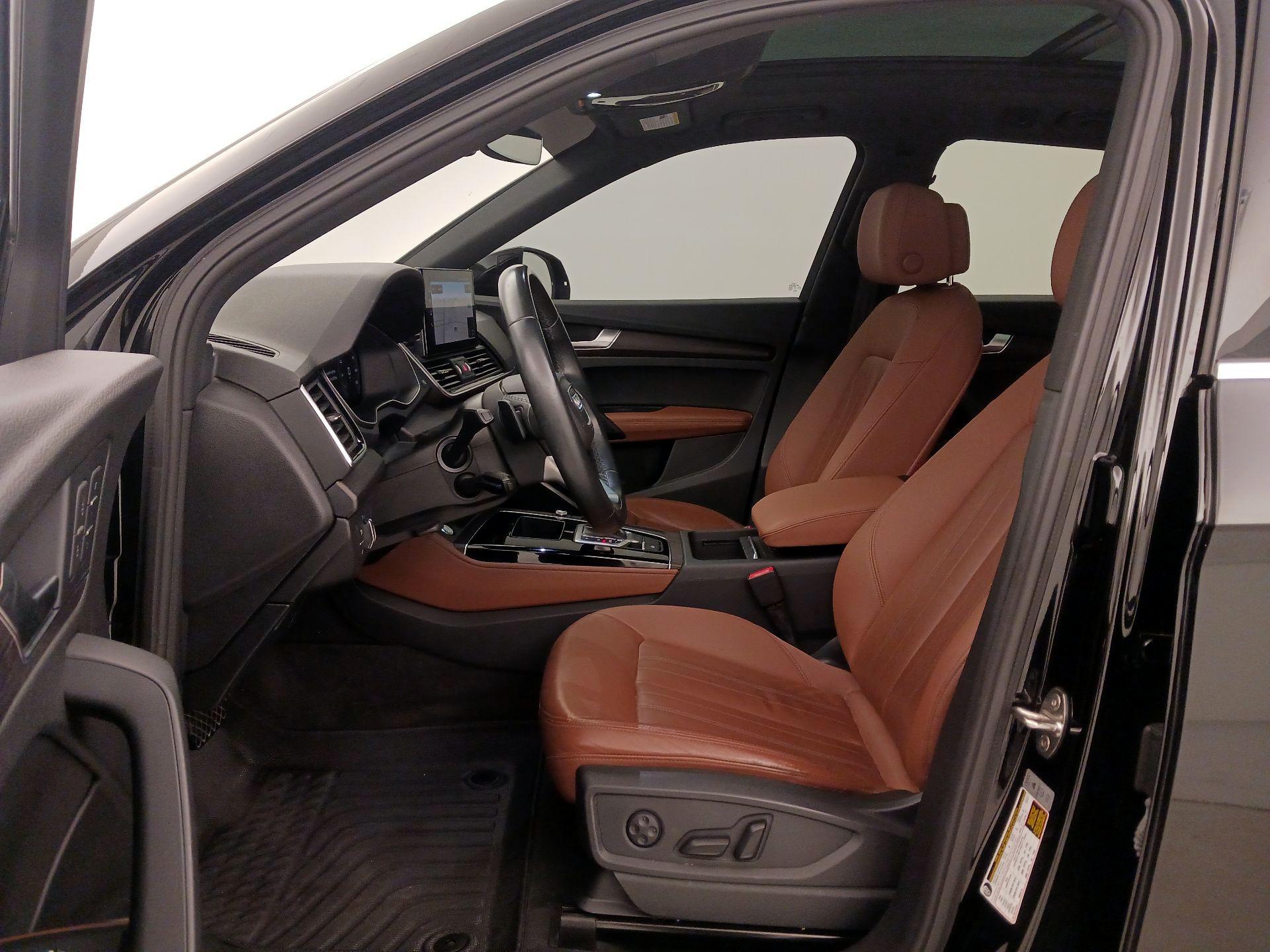 Thumbnail: 2021 Audi Q5 - 11