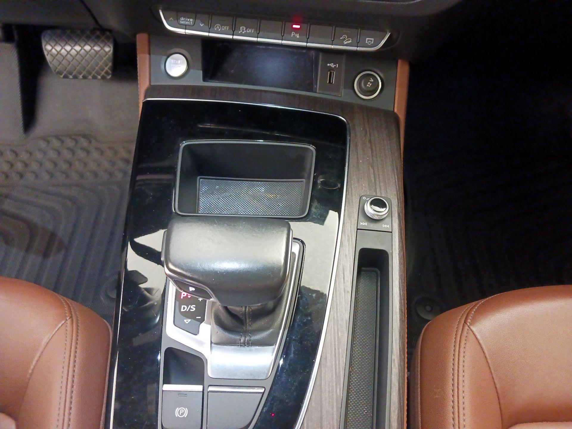 Thumbnail: 2021 Audi Q5 - 18