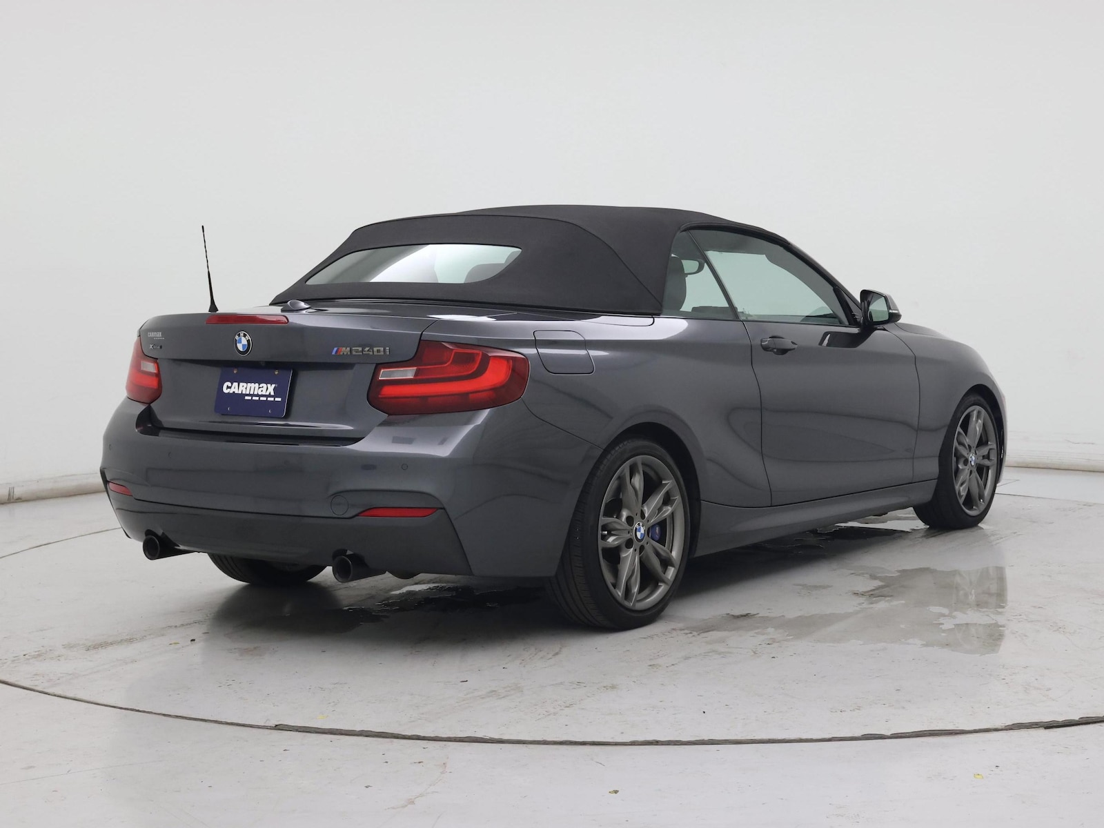 2017 BMW 2 Series M240i - Photo 9