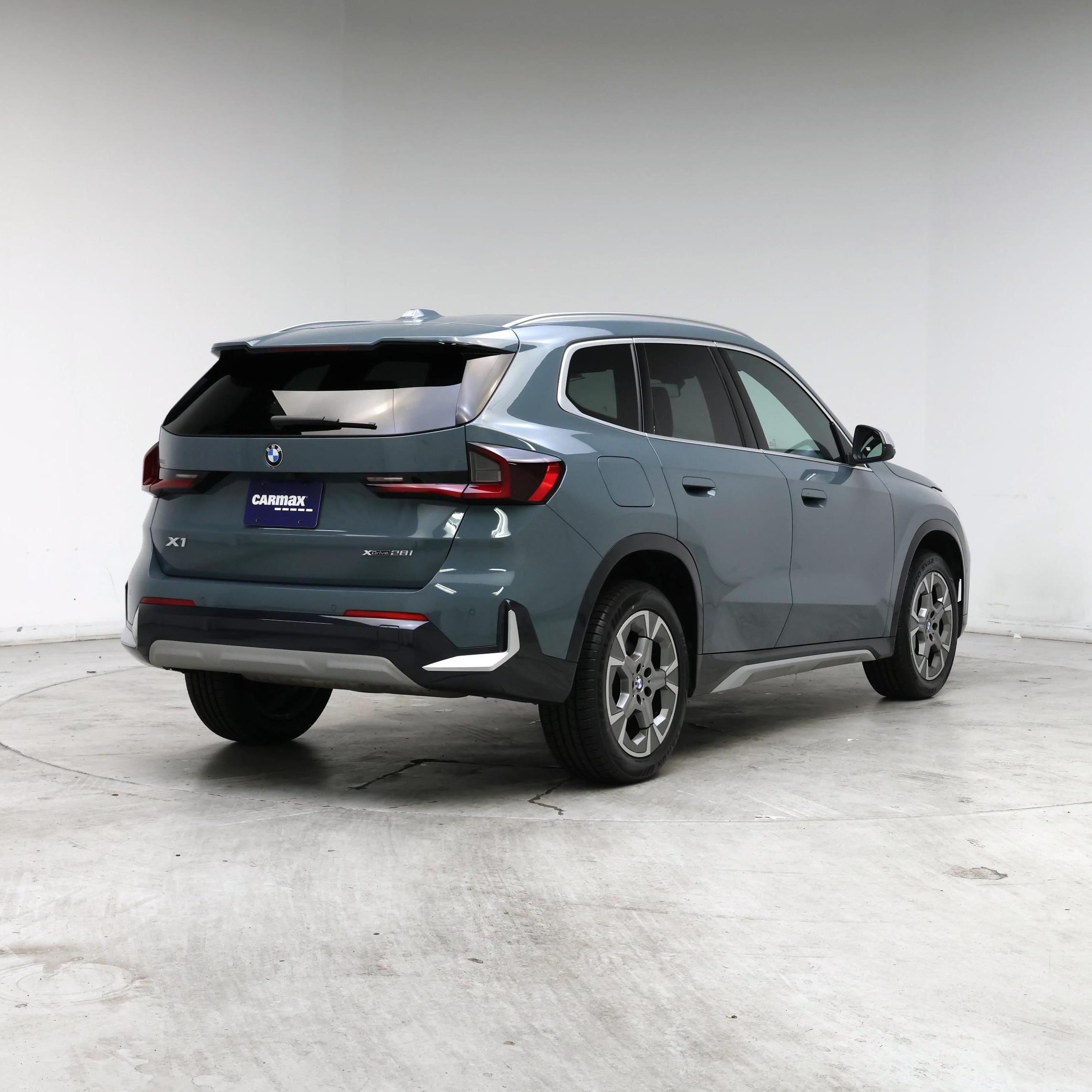 Thumbnail: 2024 BMW X1 - 8